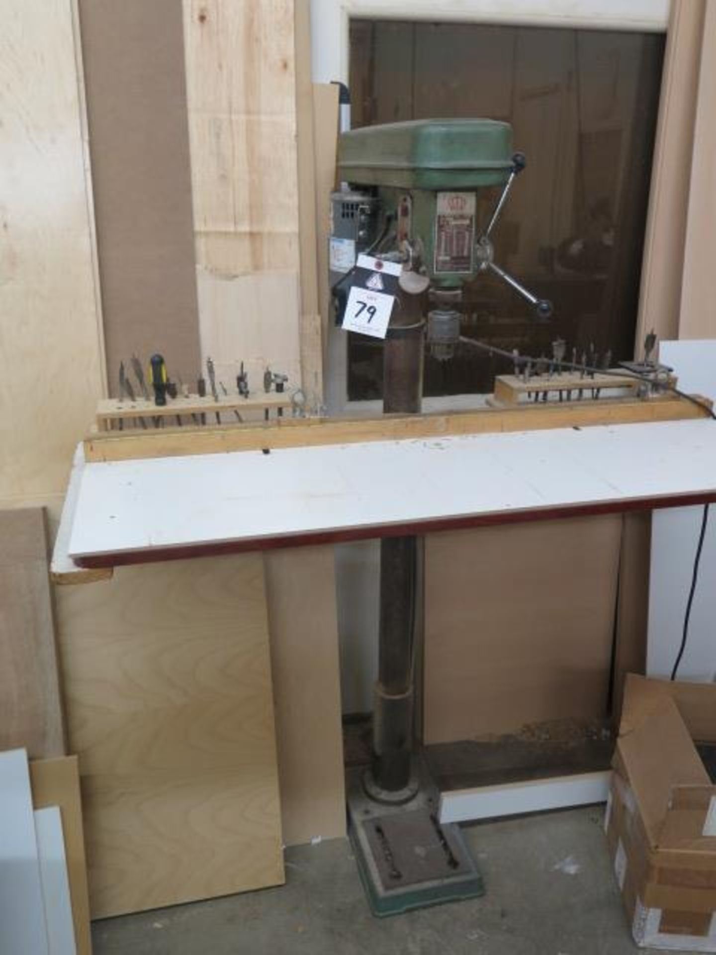 King 16-Speed Pecestal Drill Press (SOLD AS-IS - NO WARRANTY)