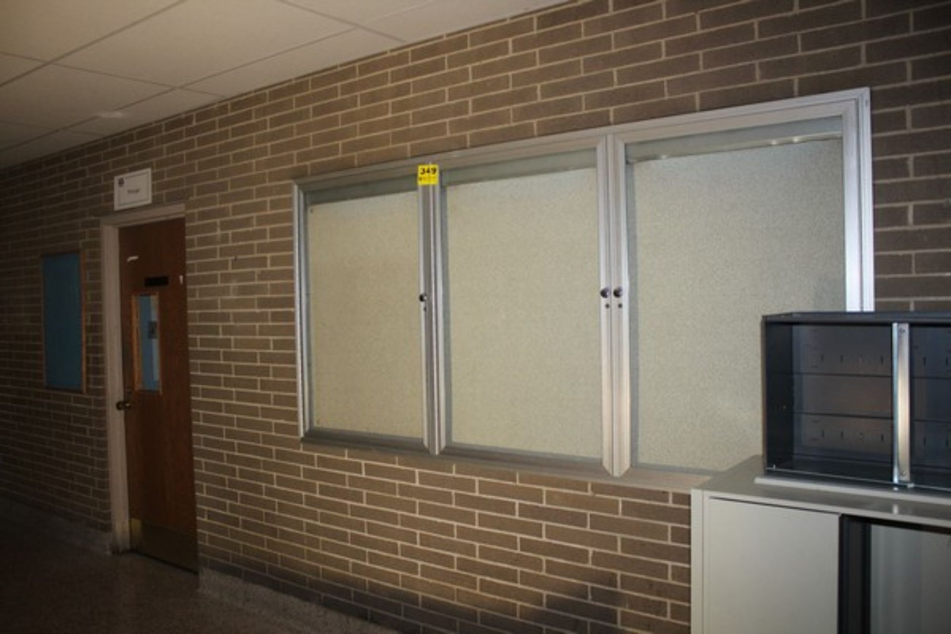 ALUMINUM FRAME GLASS INFO DISPLAY, 8' X 4' (BUYER HAS RIGHT OF ABANDONMENT)