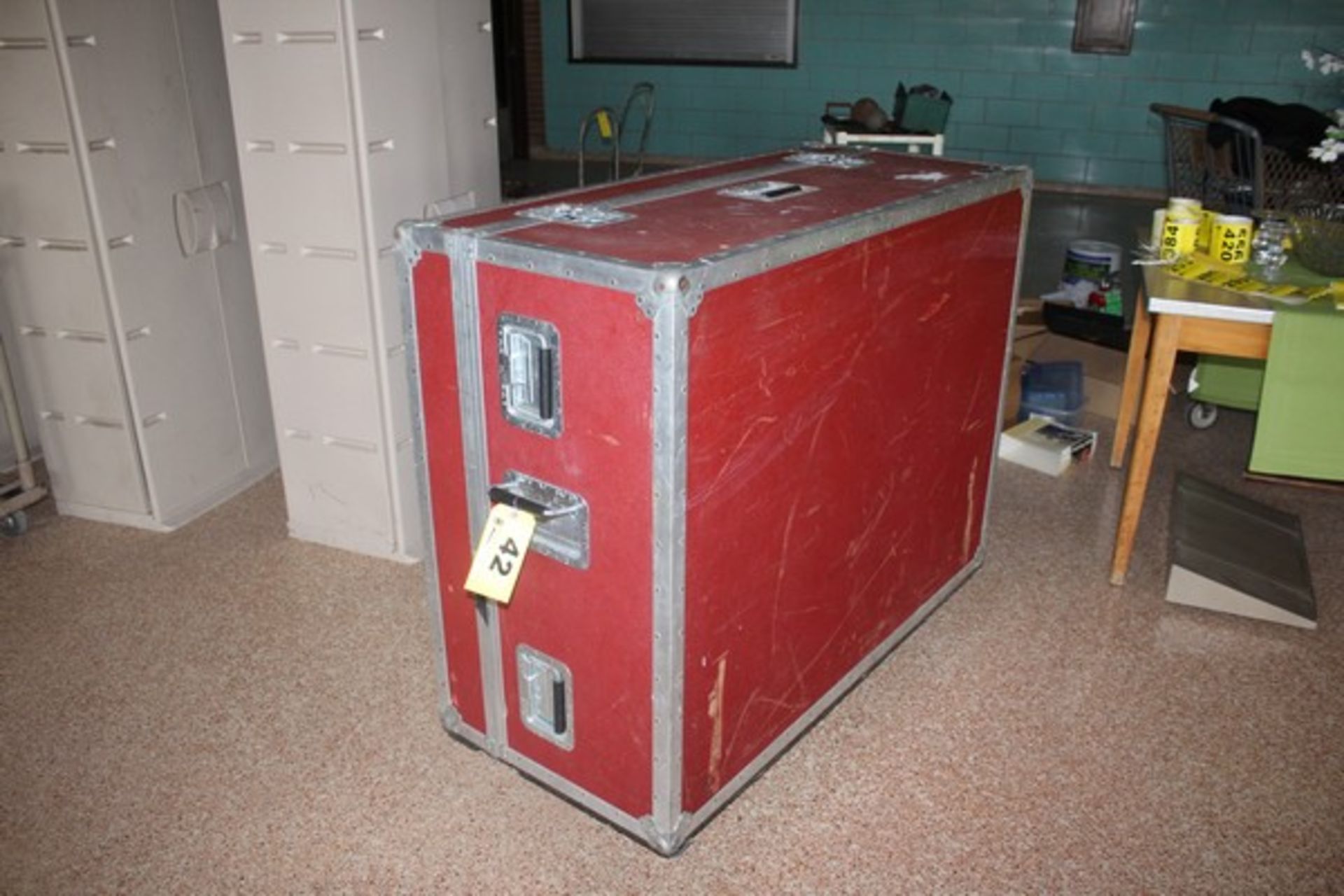 PORTABLE ROAD CASE, 22" X 49" X 43"