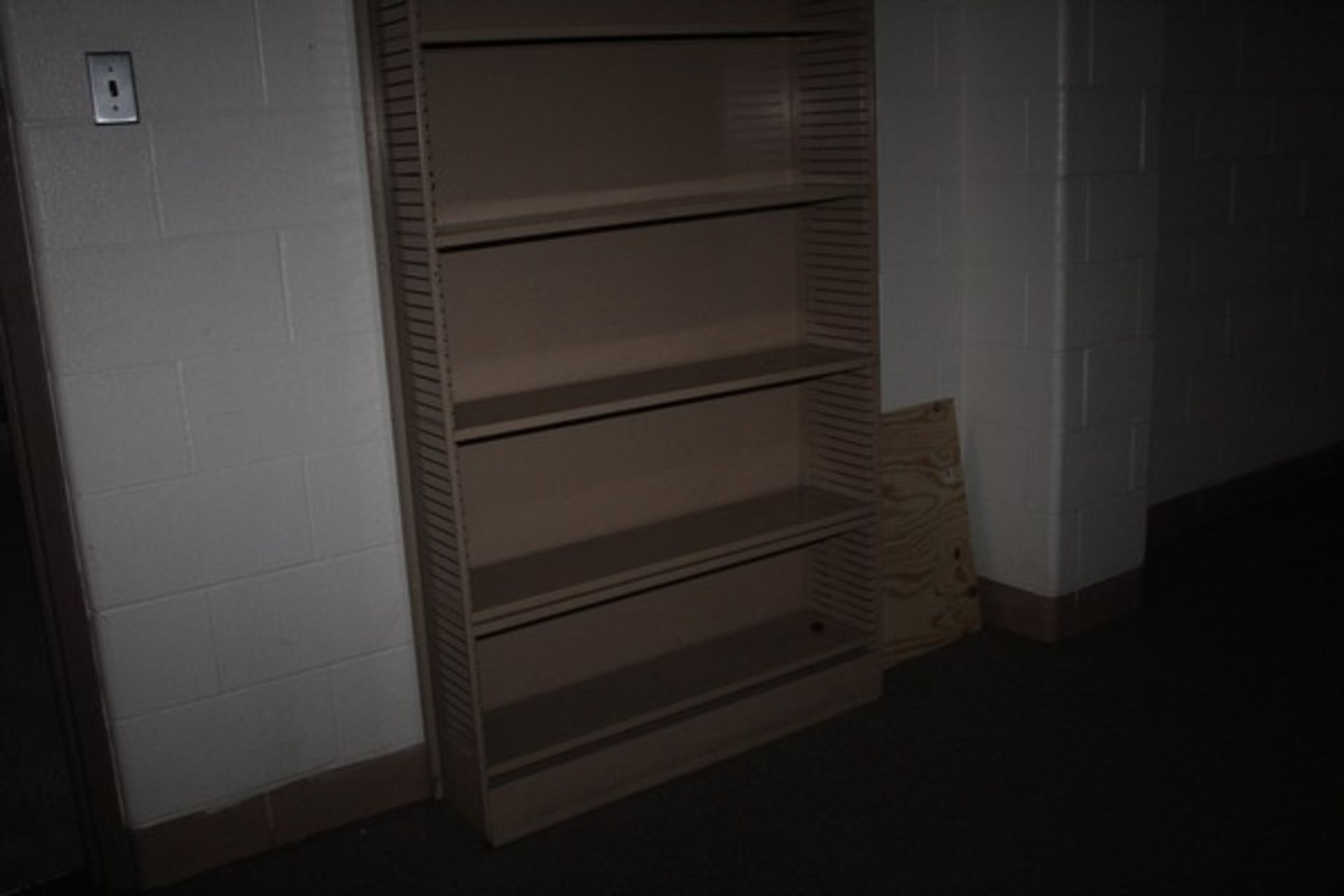 CONTENTS OF FOUR ROOMS, WALL HEATERS, CABINETS, DOORS, MISC. (BUYER HAS RIGHT OF ABANDONMENT) - Image 4 of 4
