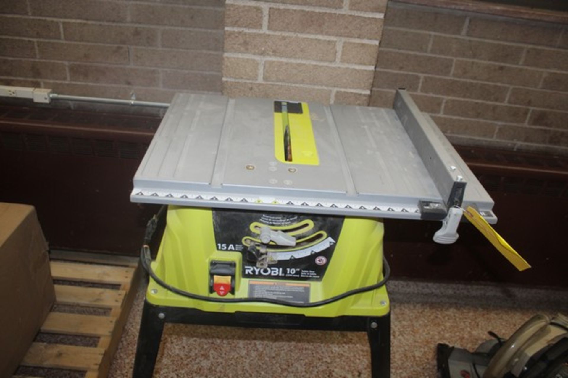 RYOBI 10" TABLE SAW