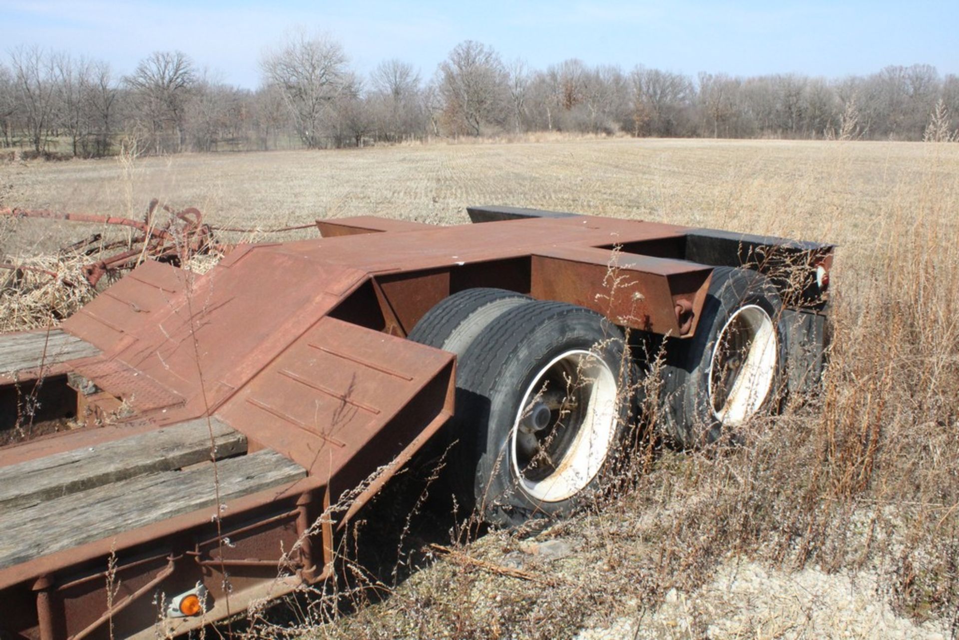 1995 EMI 35-TON DETACHABLE GOOSENECK T/A LOWBOY TRAILER VIN: 1EMLB35R7S351754A, 102-IN. X 42-FT. - Image 7 of 9