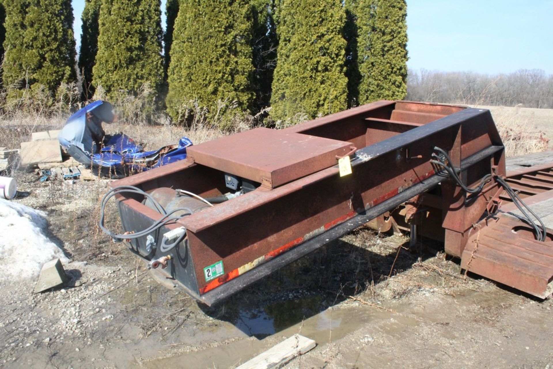 1995 EMI 35-TON DETACHABLE GOOSENECK T/A LOWBOY TRAILER VIN: 1EMLB35R7S351754A, 102-IN. X 42-FT. - Image 2 of 9