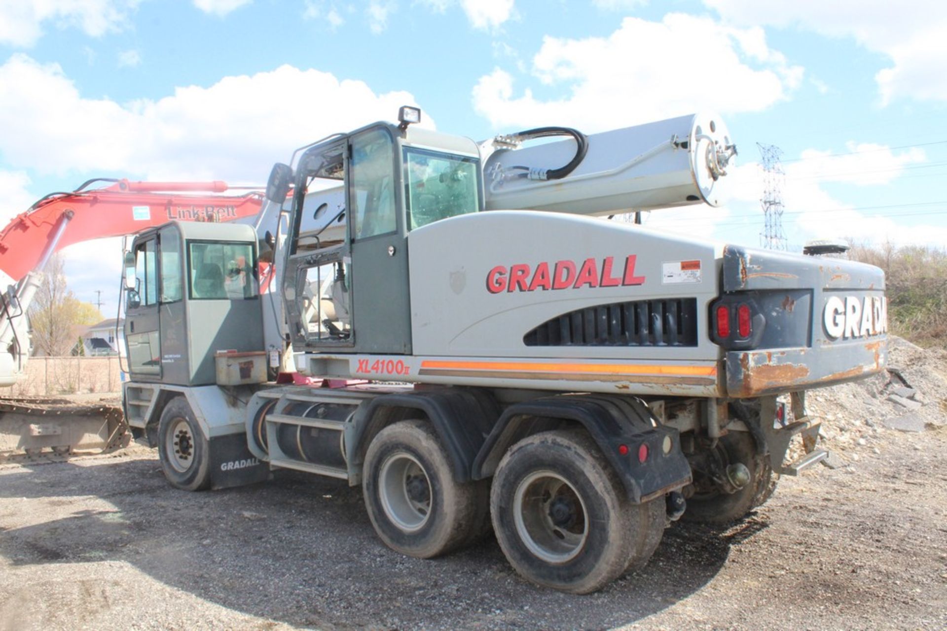 2003 GRADALL XL4100II 6 X 4 MOBILE EXCAVATOR S/N: 4100040 (2003) MERCEDES-BENZ 6 CYL MODEL OM- - Image 3 of 7