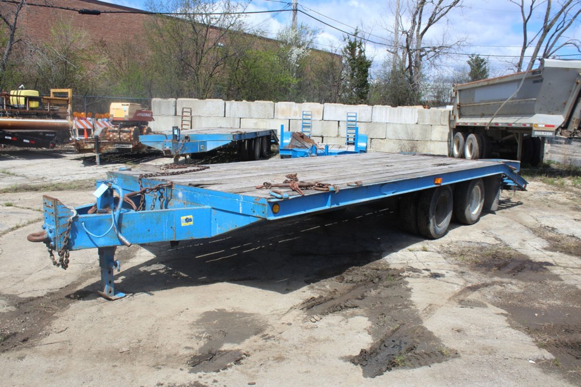 1988 BELSHE 96-IN. X 26-FT. T9-2AP 20,000-LB. CAPACITY T/A EQUIPMENT TRAILER VIN: