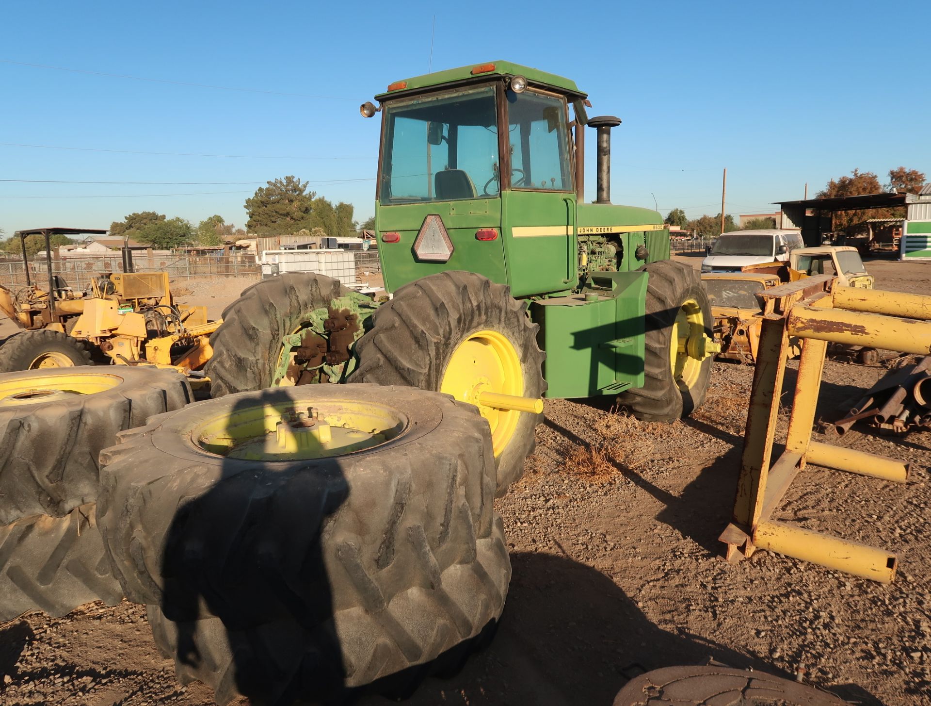 JOHN DEERE 8630H TRACTOR, FRONT & REAR DUALS, REAR HYDRAULICS, EROPS, HRS. UNK. SN. 8630H004074R - Image 3 of 10