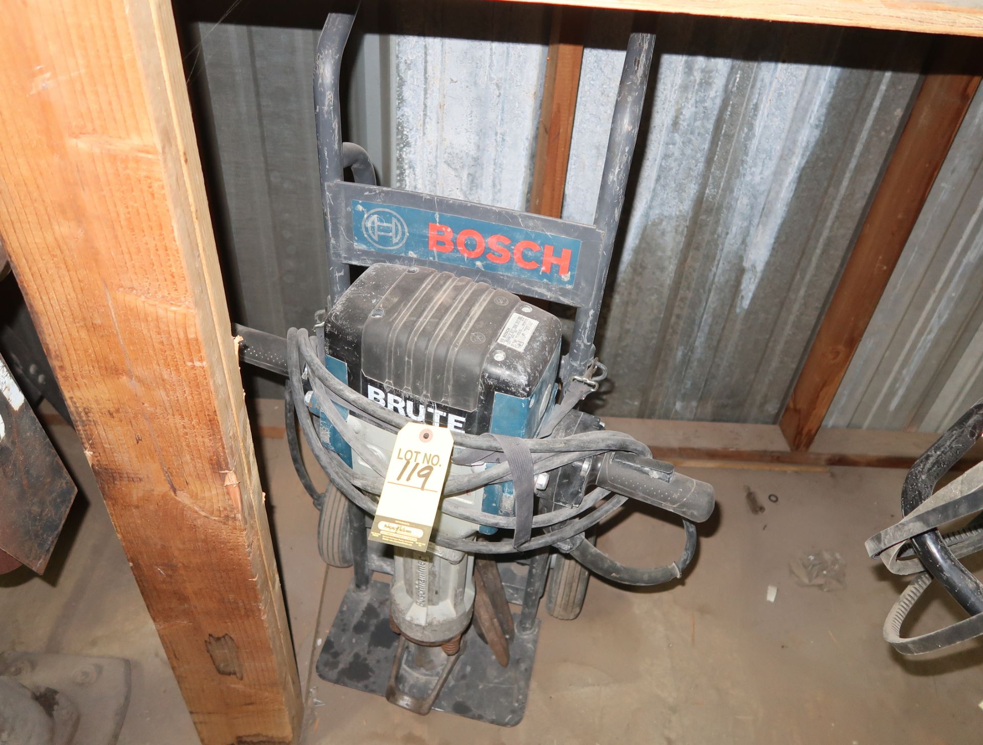 BOSCH BRUTE BOSCH HAMMER W/ HAND TRUCK