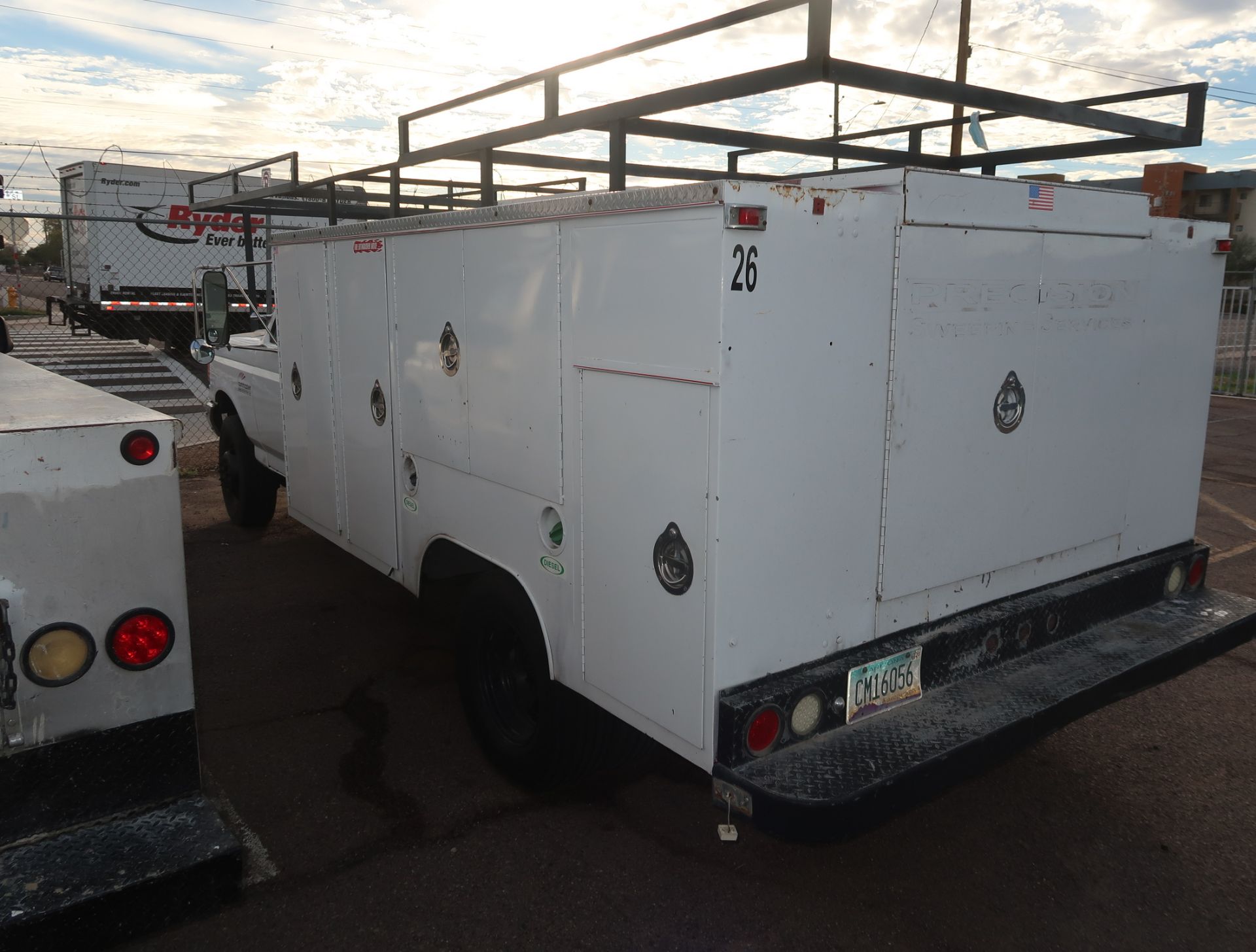 1989 FORD UTILITY TRUCK DUALLY W/ RACK MI: 45,326 VIN: 2FDLF47MXKCB33495 - Image 2 of 9