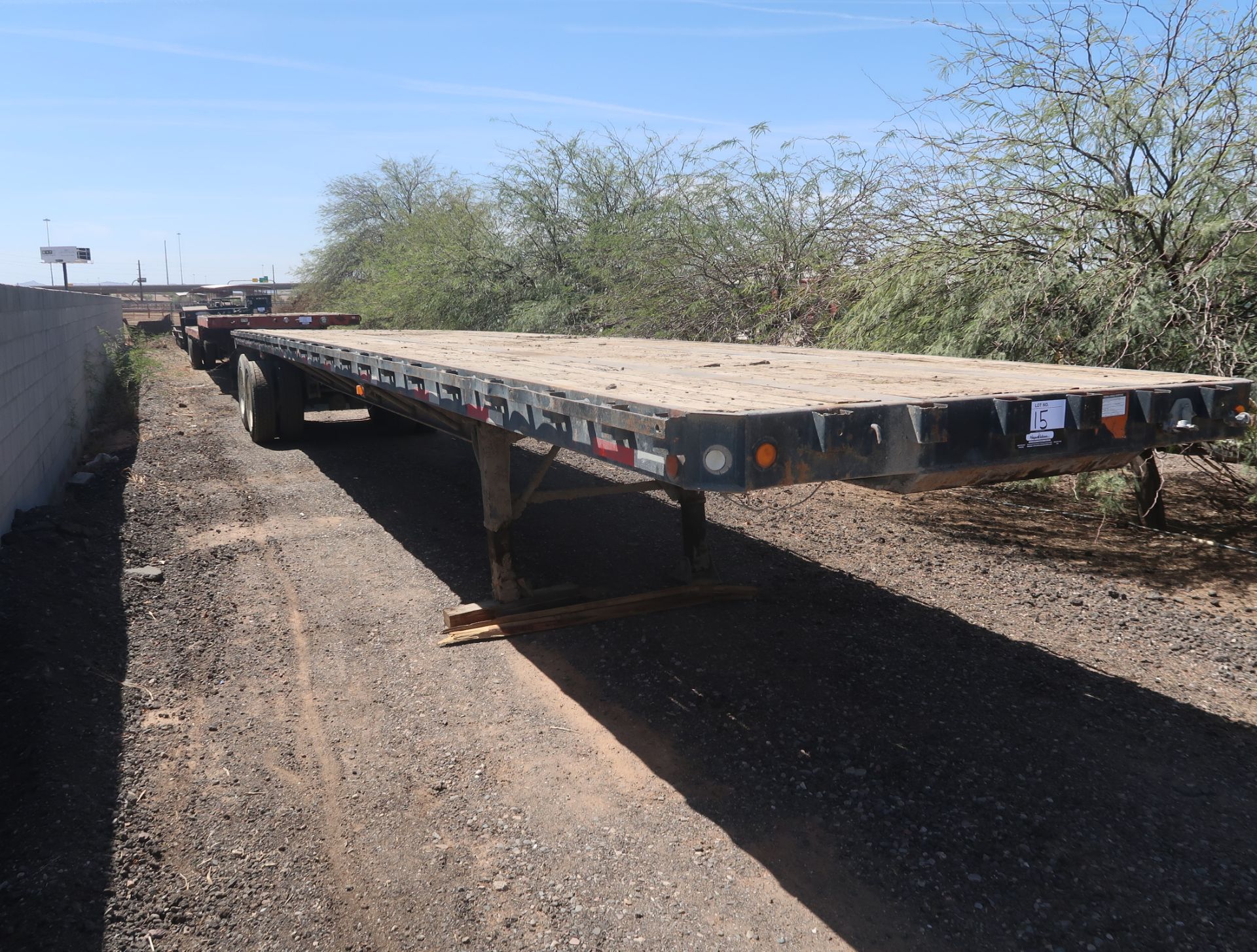 1987 DORSEY 45' FLATBED UTILITY TRAILER VIN. 1DPT16W29HP023651 - Image 2 of 5