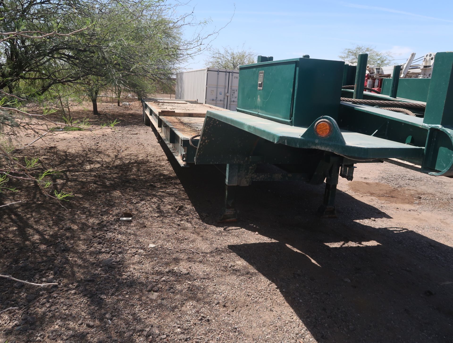 1998 FONTAINE DROPDECK TAIL ROLL 45' TRAILER, VIN. 4LF3Y532XW3507422 - Image 4 of 4