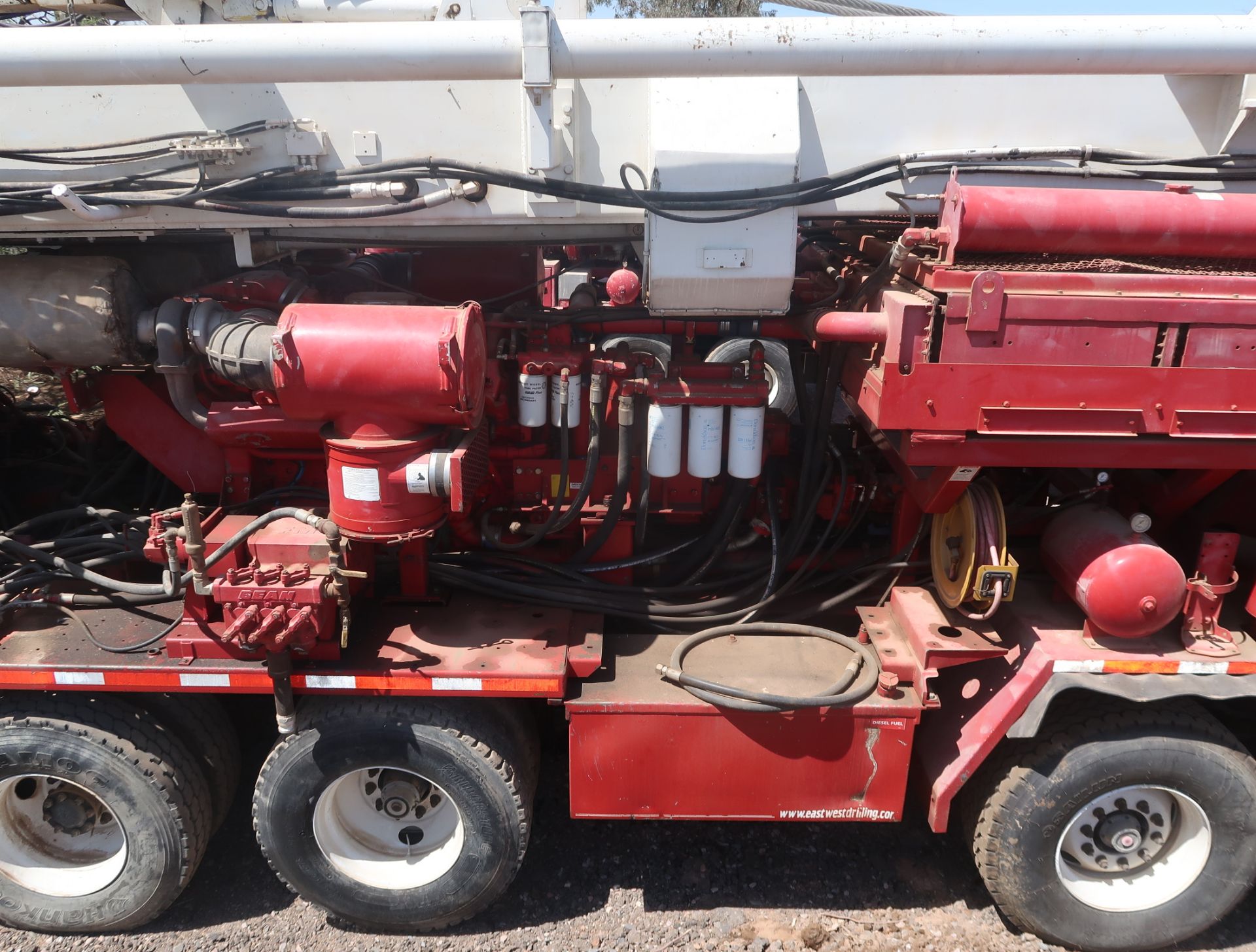 2006 SCHRAMM T-130XD DRILL RIG, SN. J130-0135 MOUNTED ON CRANE CARRIER, VIN. 1CYDGV6846T046987 - Image 13 of 18