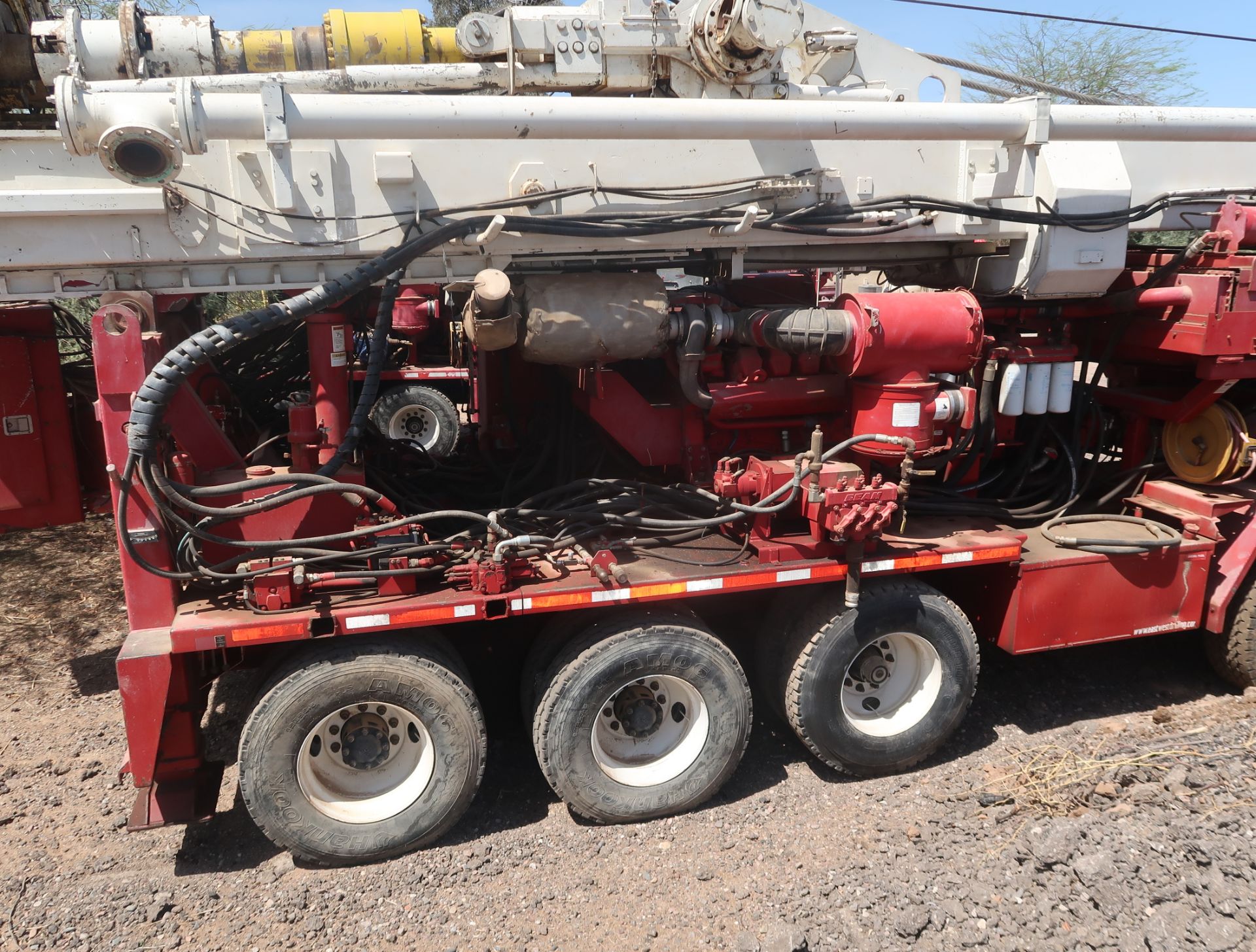 2006 SCHRAMM T-130XD DRILL RIG, SN. J130-0135 MOUNTED ON CRANE CARRIER, VIN. 1CYDGV6846T046987 - Image 12 of 18