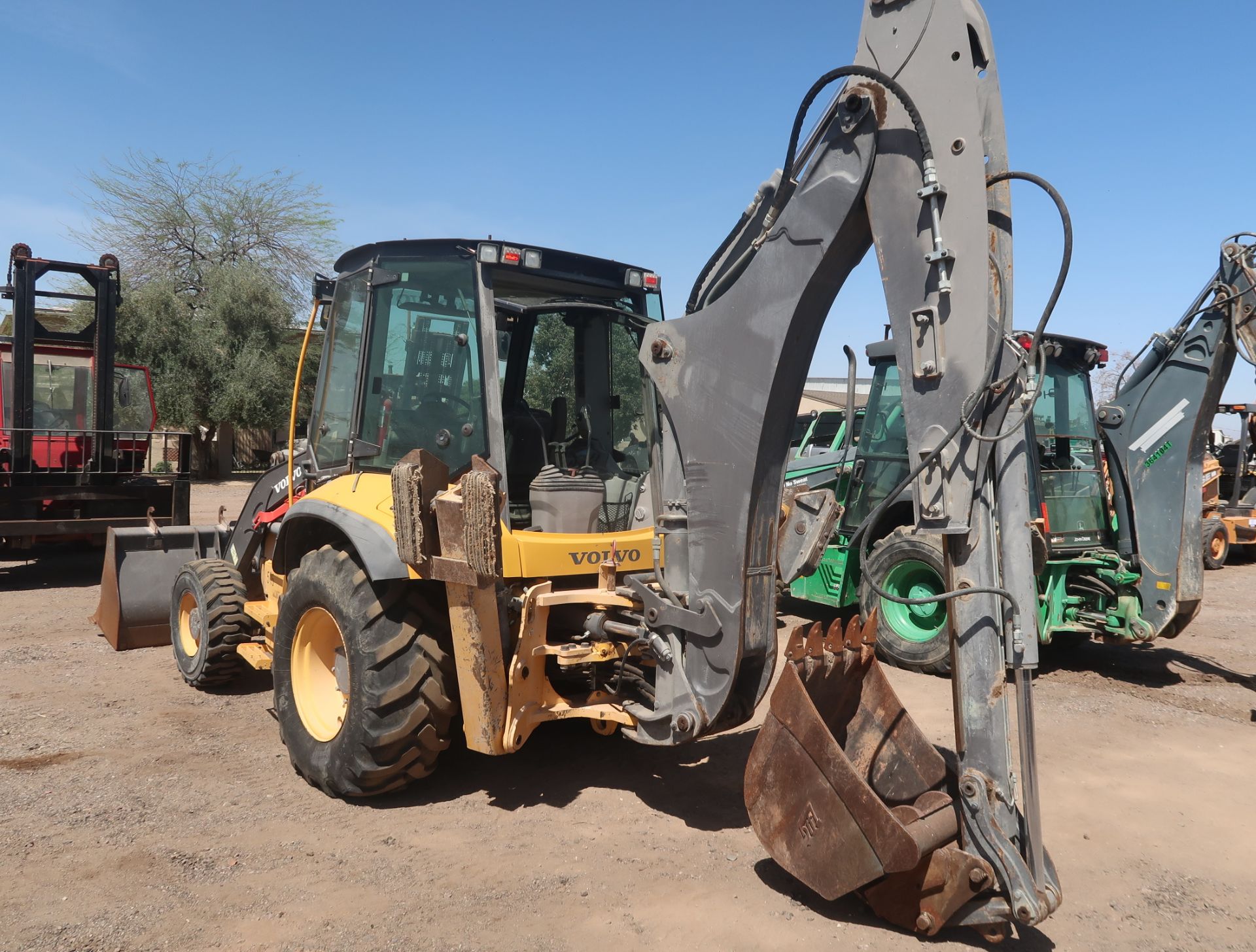 VOLVO BL60B BACKHOE, ROPS ENCLOSED, PIN. VCE0B60BT02121578, HRS. 1702 - Image 7 of 10