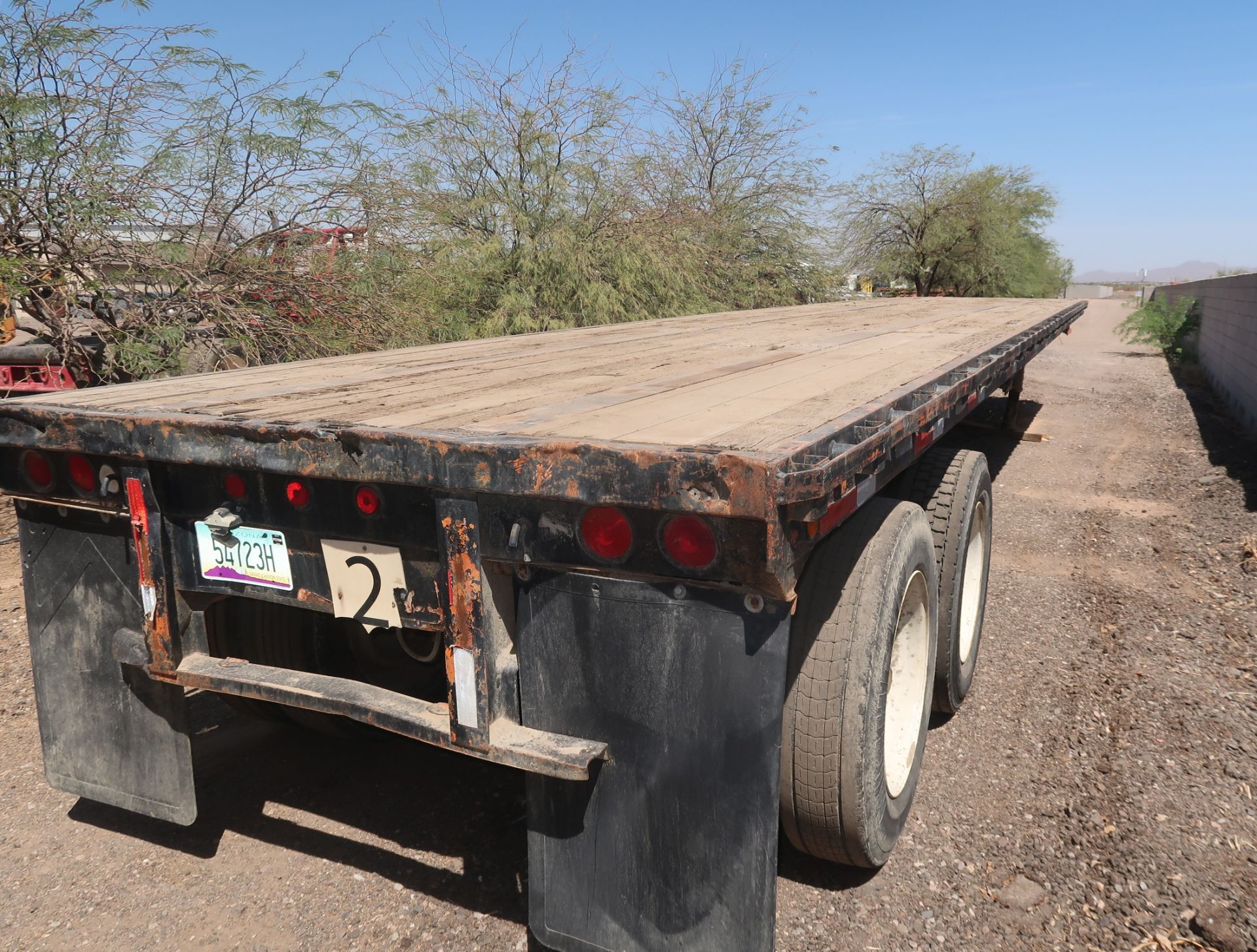 1987 DORSEY 45' FLATBED UTILITY TRAILER VIN. 1DPT16W29HP023651 - Image 3 of 5