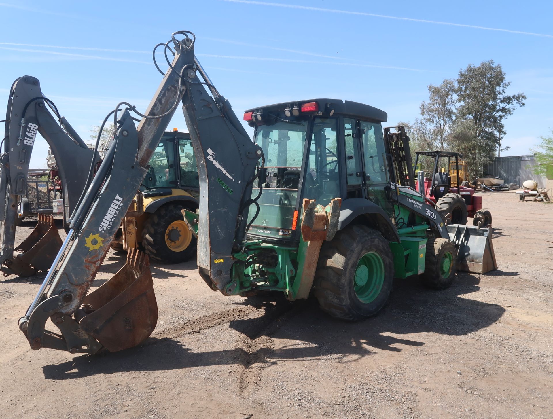 JOHN DEERE 310J, ROPS ENCLOSED, 1T0310JXTBD205086, HRS. 2539 - Image 6 of 8