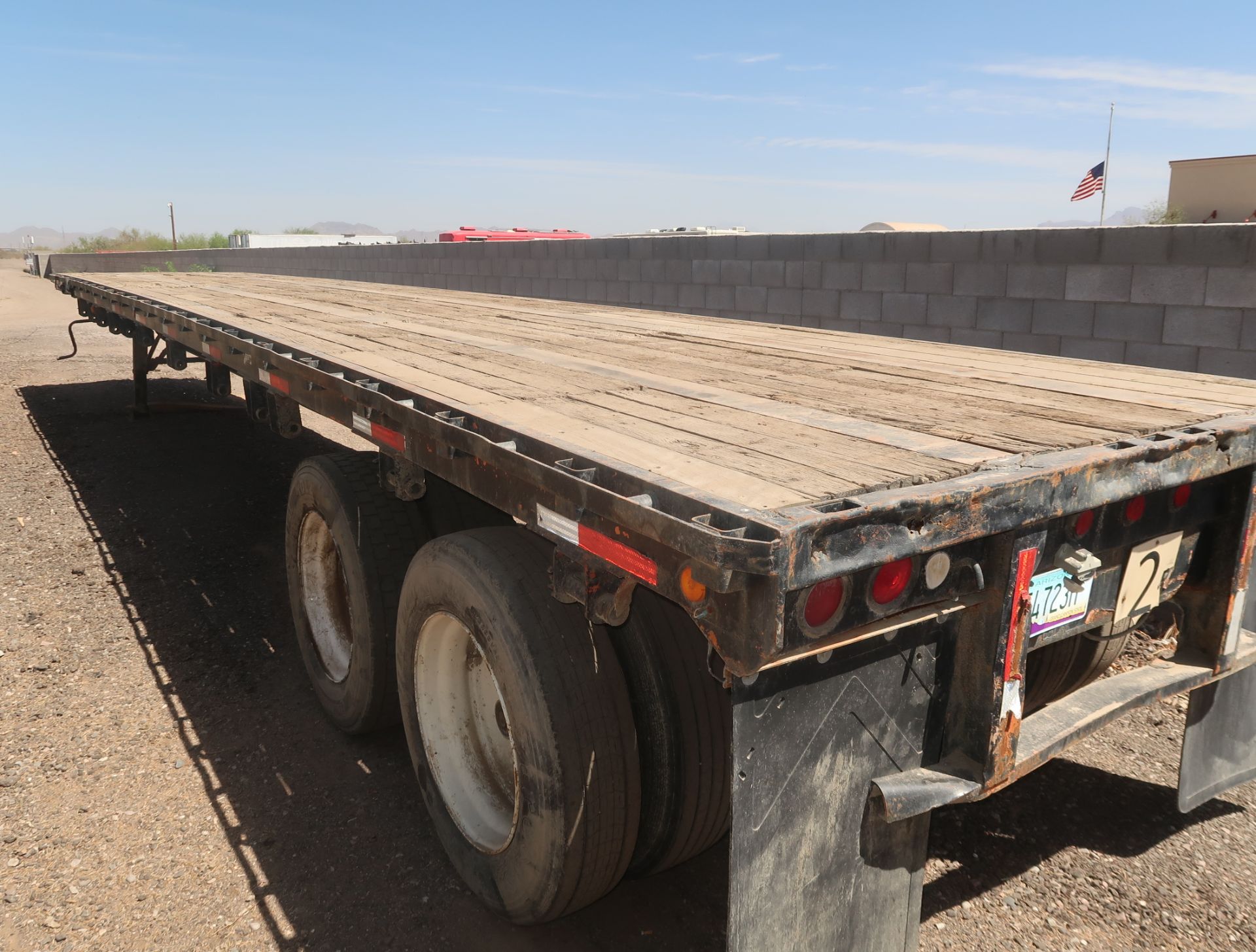 1987 DORSEY 45' FLATBED UTILITY TRAILER VIN. 1DPT16W29HP023651 - Image 5 of 5