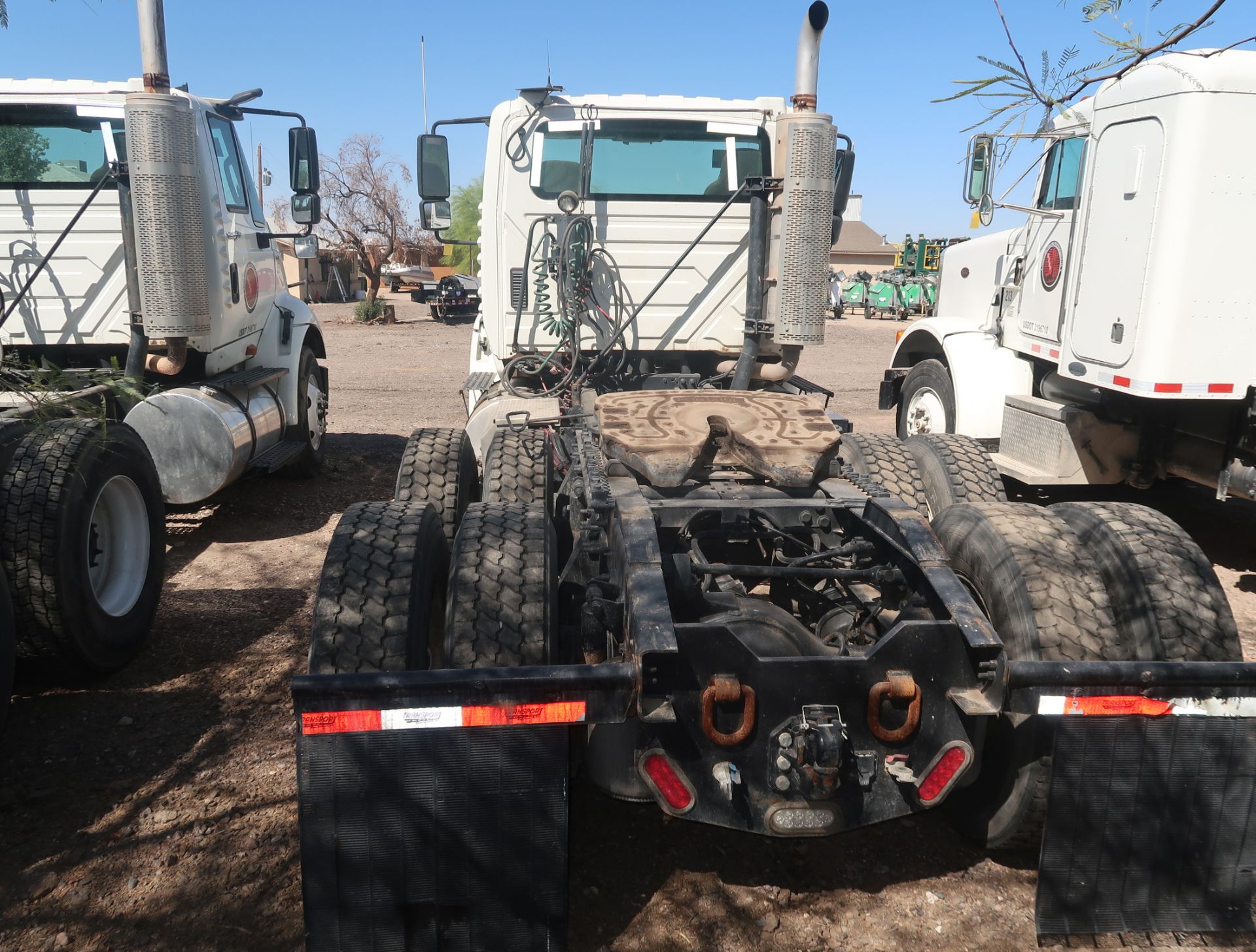 2012 INTERNATIONAL 8600 SBA 6X4, MAXX 13/410HP, EATON FULLER 10-SP, VIN. 1HSHXSJR5CH120851, ODOM: - Image 3 of 10