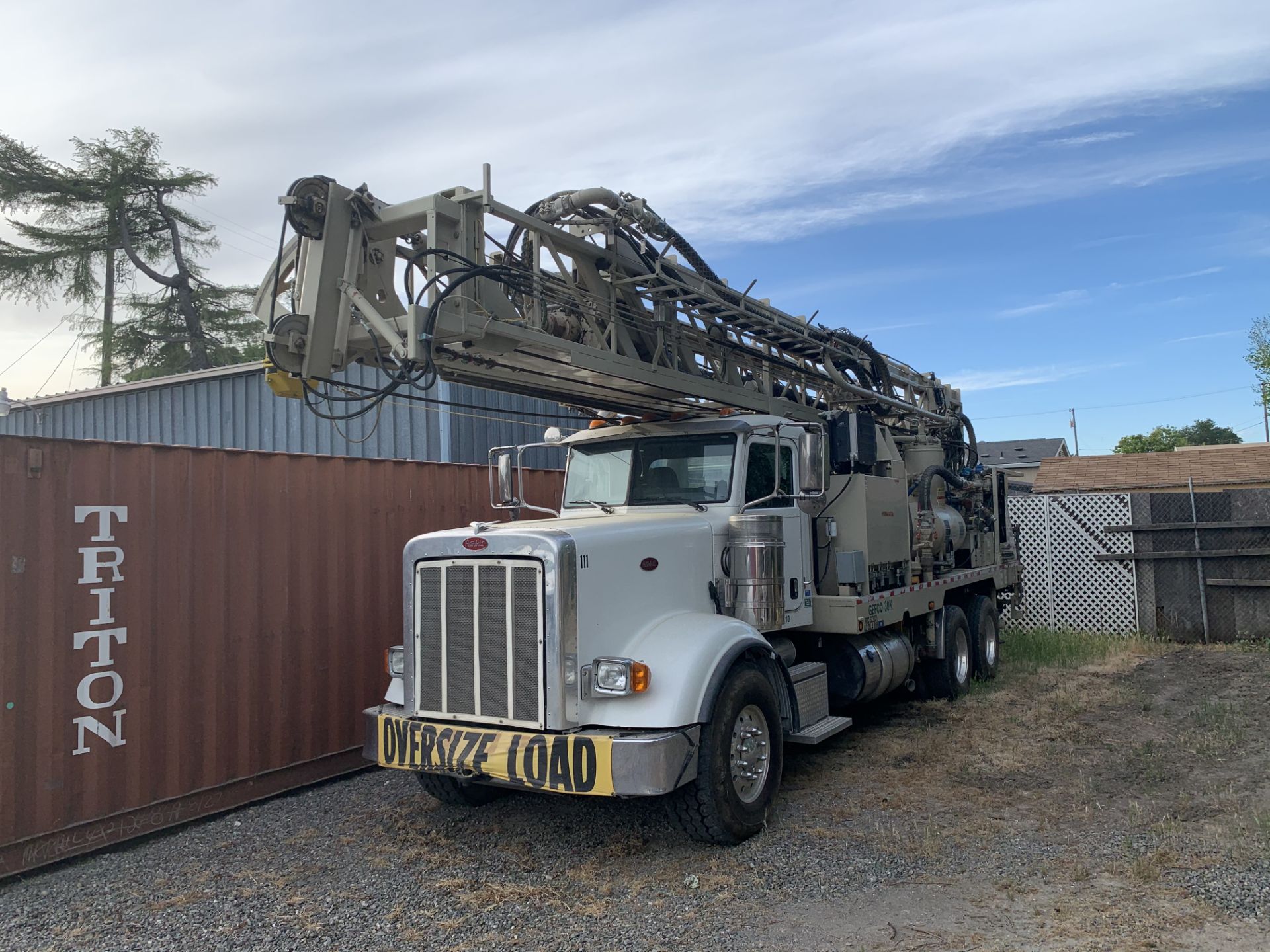 2017 GEFCO 30K DRILL RIG, OPERATING HOURS: 2,338; 30,000 PULL-BACK, INSTALLED HYDRAULIC 3X4 MISSION - Image 15 of 25