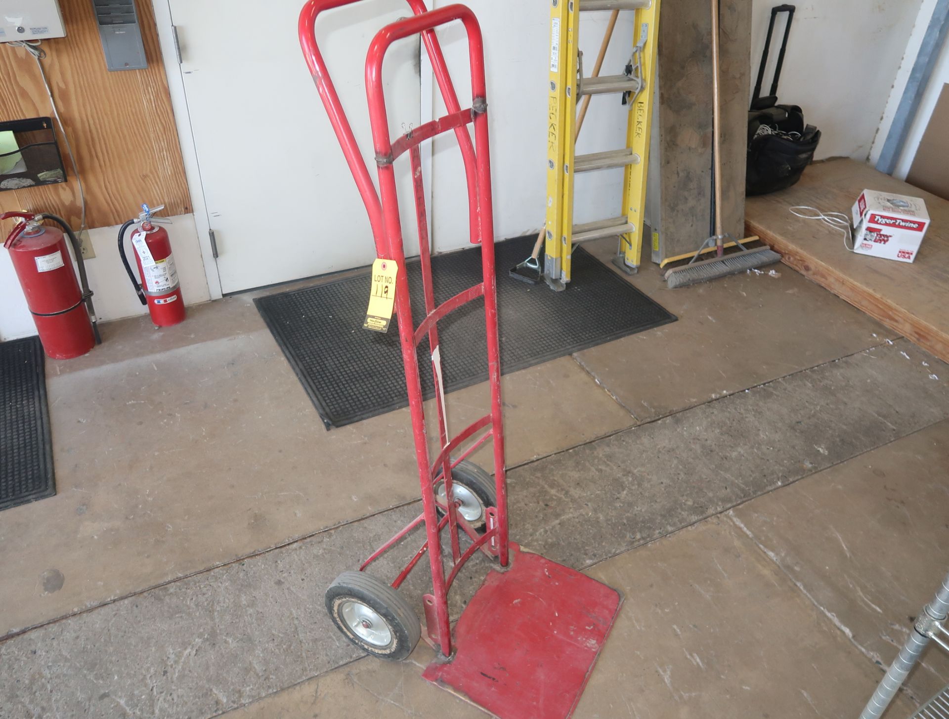 HAND TRUCK (RED)