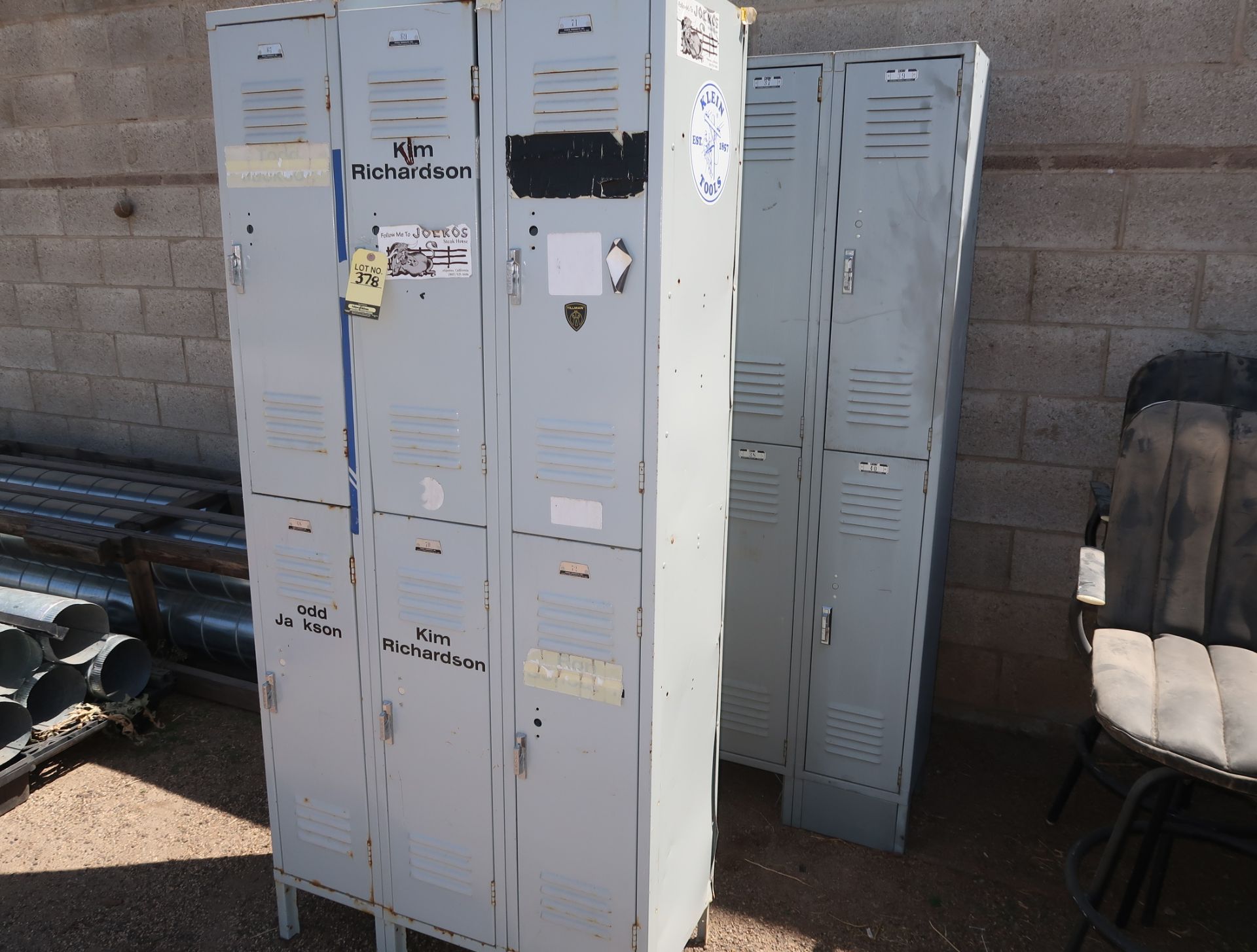 LOT METAL LOCKERS (1) 10, (1) 6