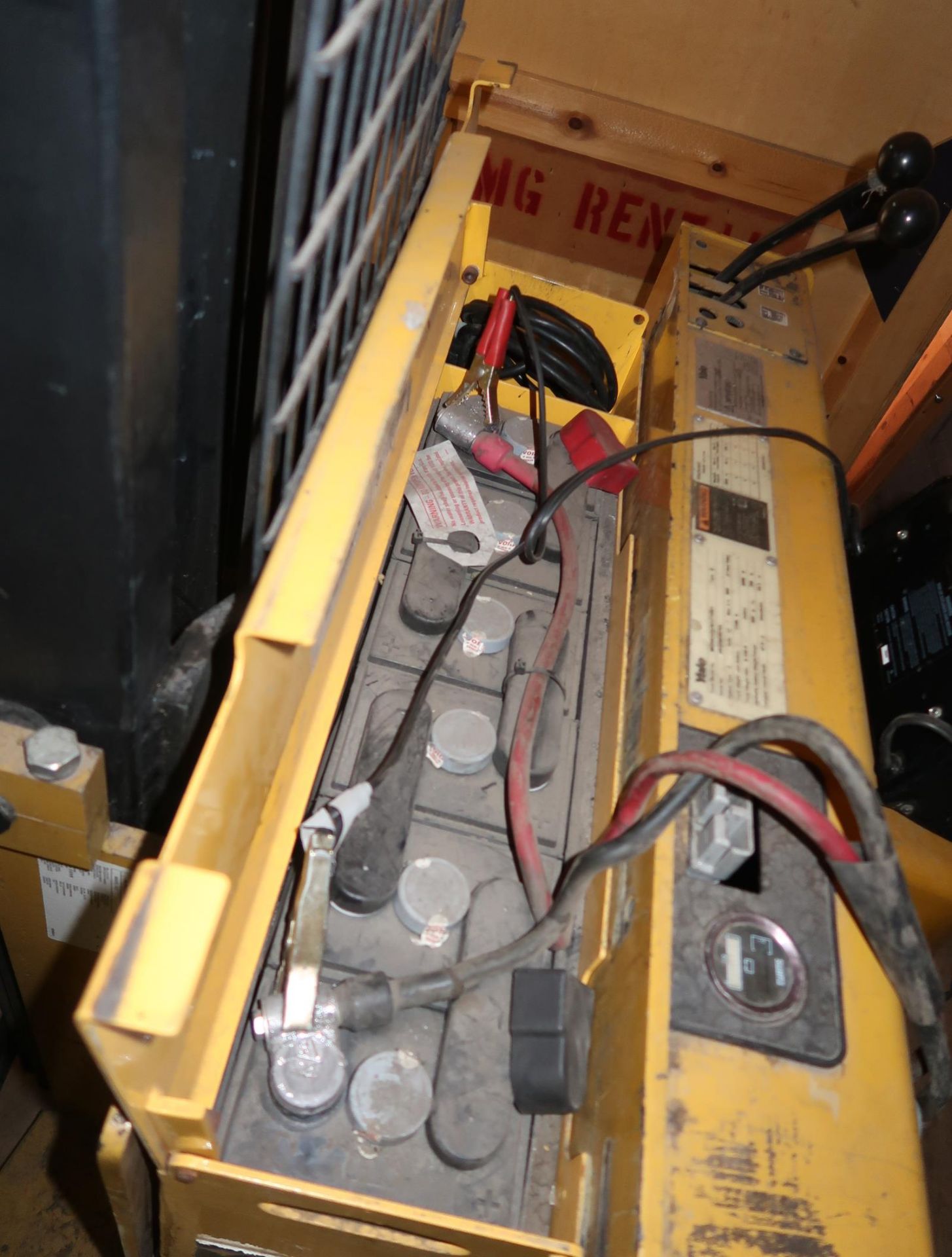 YALE ELECTRIC WALK BEHIND FORKLIFT (NEEDS BATTERY) - Image 3 of 5
