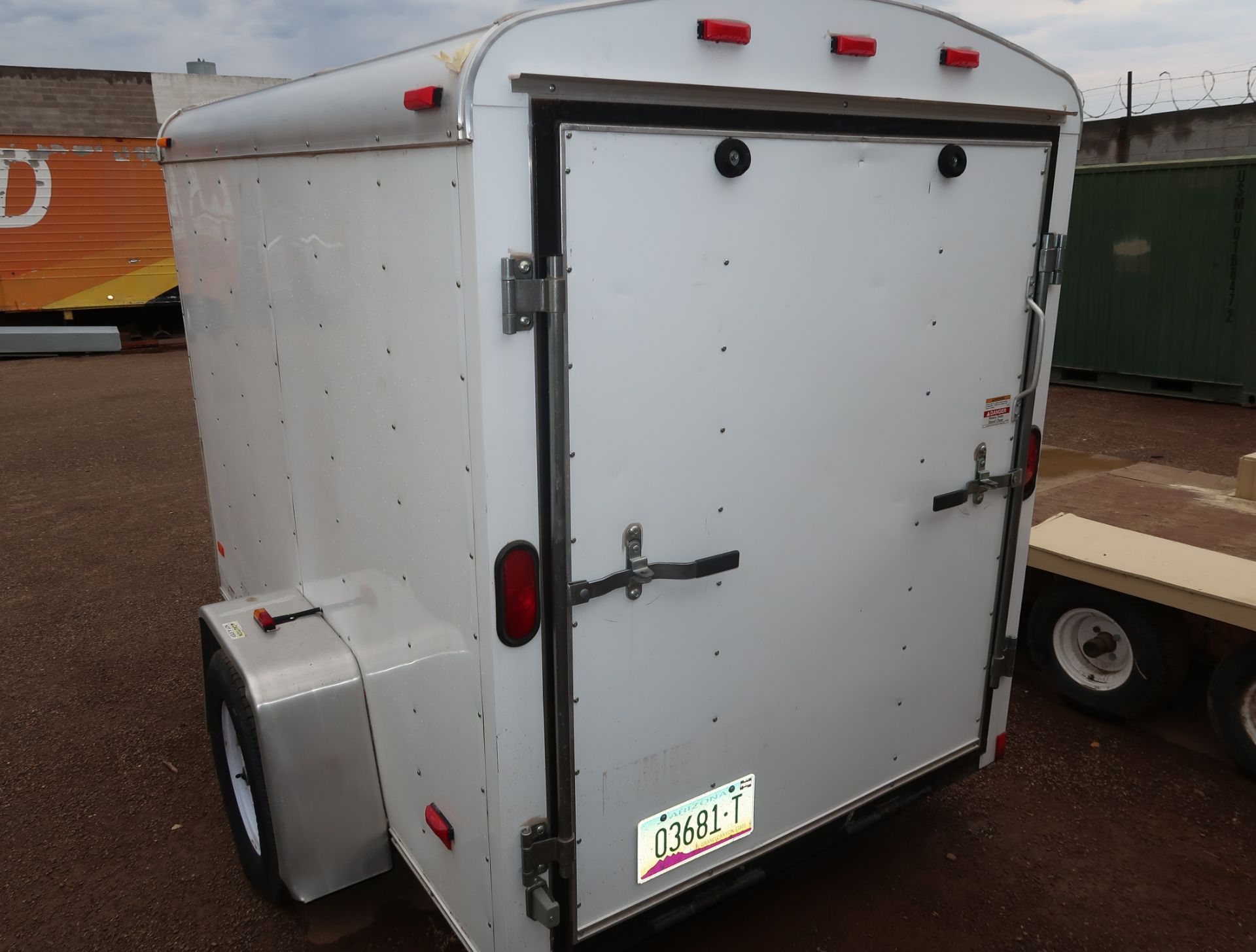 HALLMARK TRAILER SINGLE AXLE 3000LB 2" BALL W/ RAMP DOOR, 8' x 5' x 5.5' - Image 5 of 5