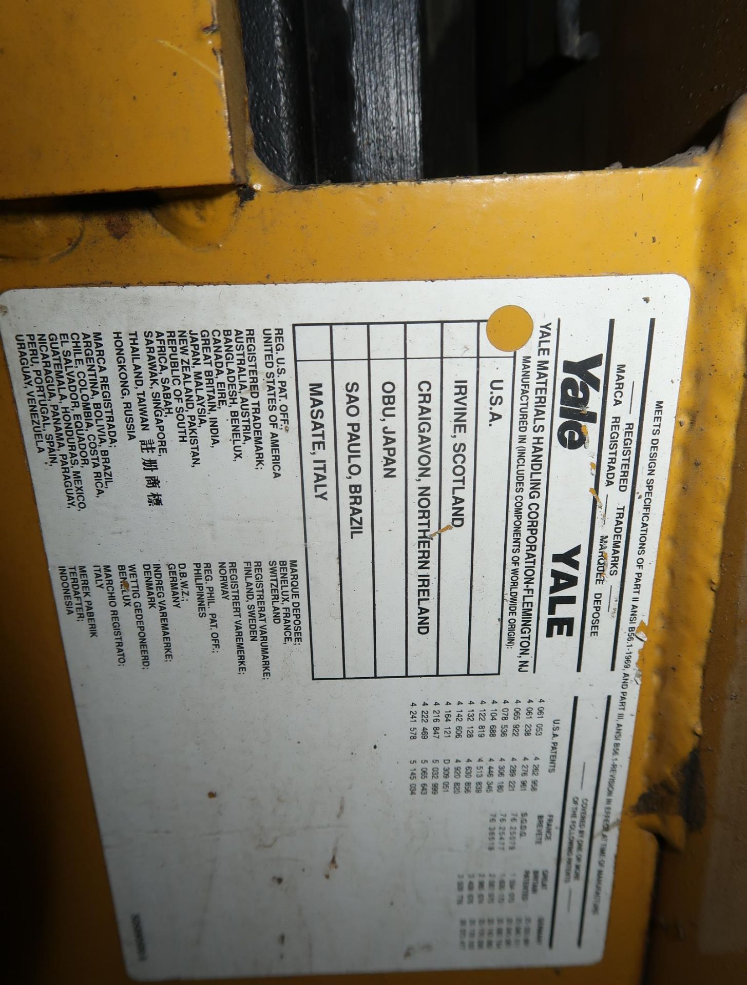 YALE ELECTRIC WALK BEHIND FORKLIFT (NEEDS BATTERY) - Image 2 of 5