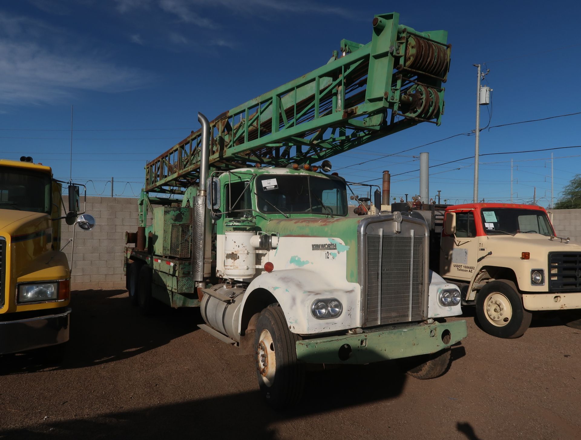 50-TON CAMELBACK PUMP HOIST RIG, MOUNTED ON 1979 KENWORTH TANDEM AXLE TRUCK, VIN. 1722661SGL (