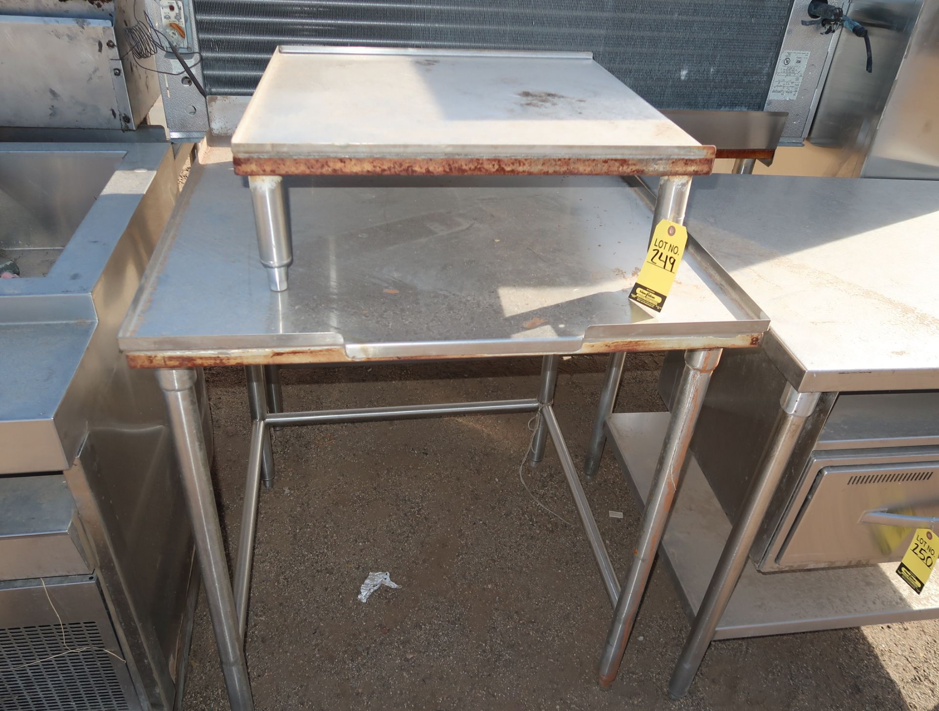 LOT SS STAND & TABLE