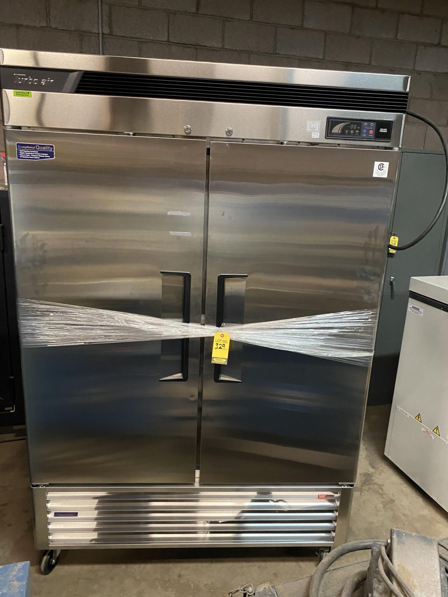 TURBO AIR DELUX FREEZER, 2DR, SS