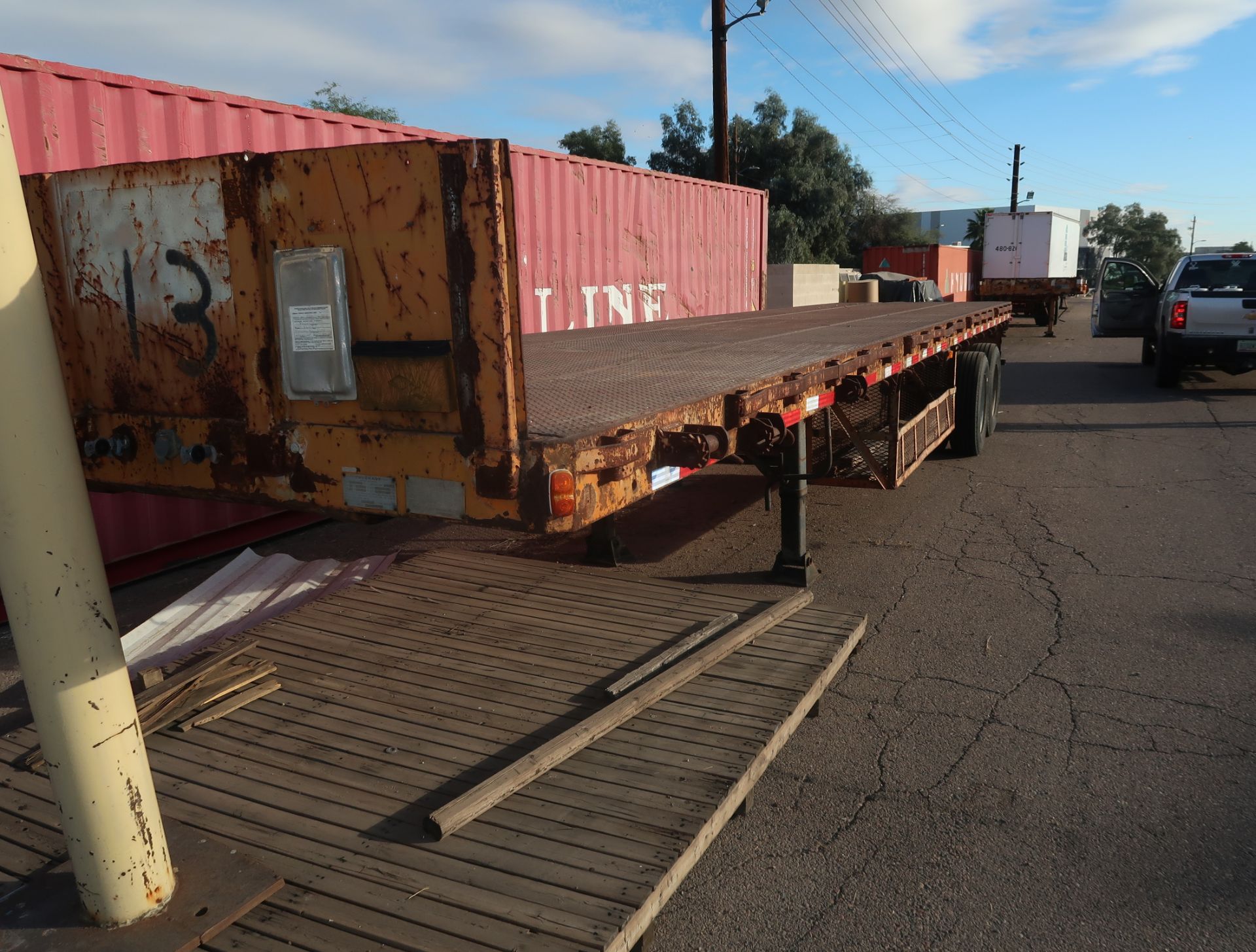 1974 FRUEHAUF 40' FLATBED TRAILER, MDL. FB-EP-40, STEEL DECK, VIN. FHS5593-04 (NEW TIRES) - Image 3 of 4