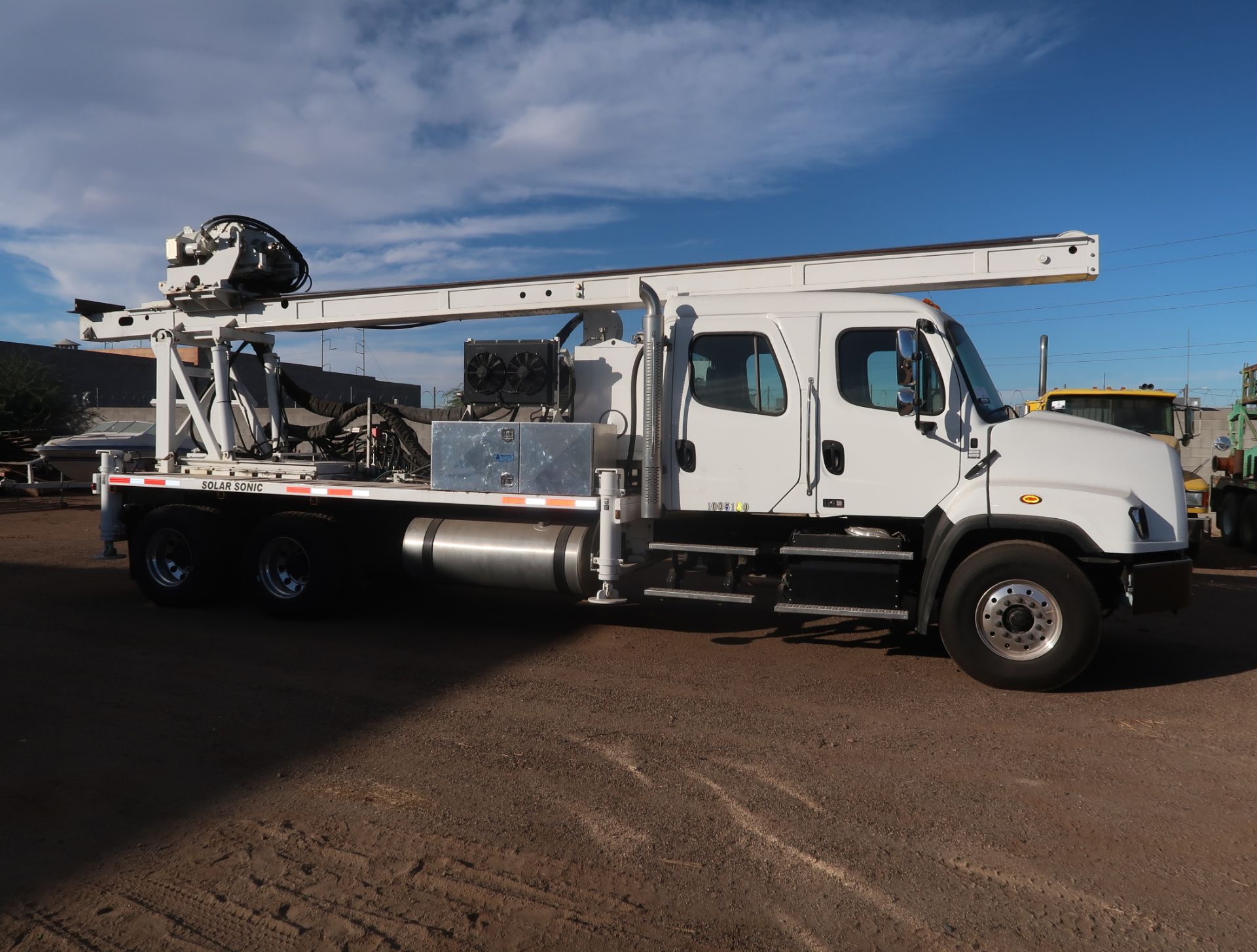 2018 GUS PECH SOLAR SONIC DRILL RIG SN. 131GPSS26CU4817, MOUNTED ON 2018 FREIGHTLINER 114SD DUAL