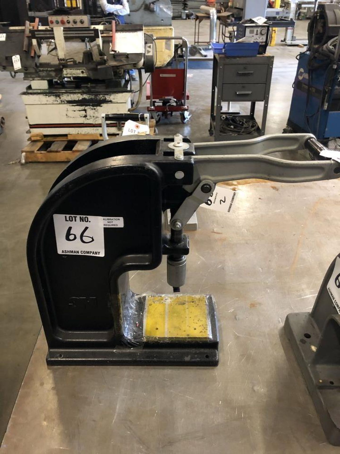 (1) 3M 3335 ASSEMBLY PRESS