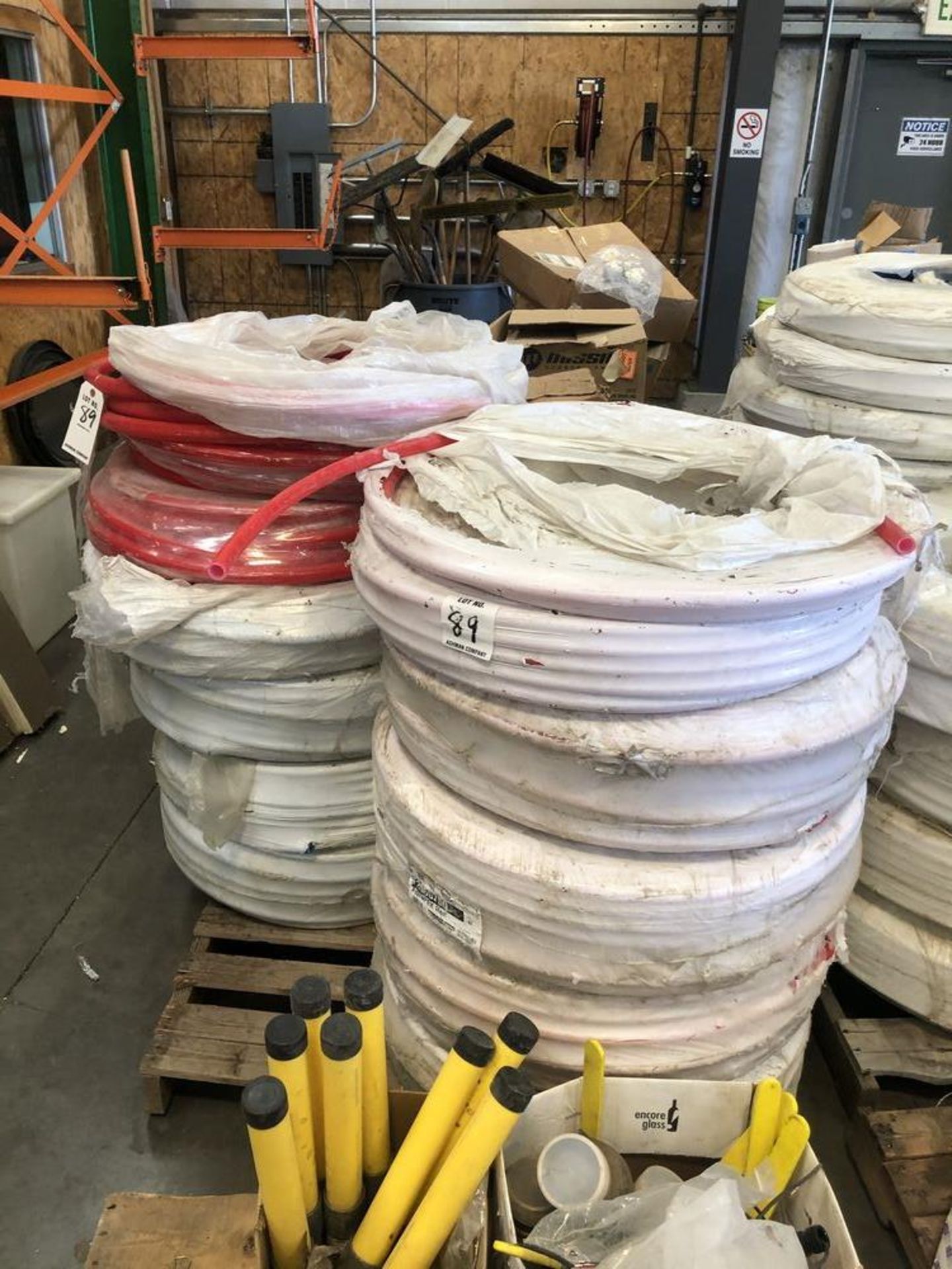 (LOT) PALLET OF NEW PEX PIPE
