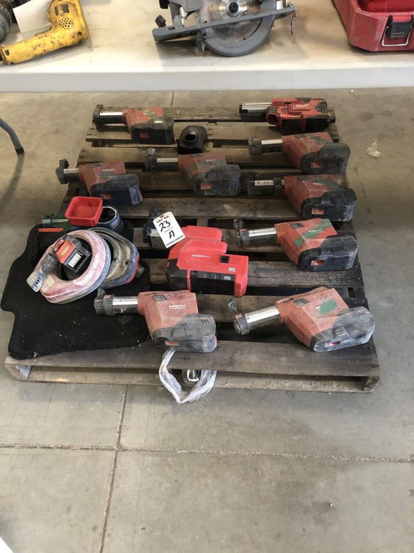 (10) MISC HILTI HAMMER VACS