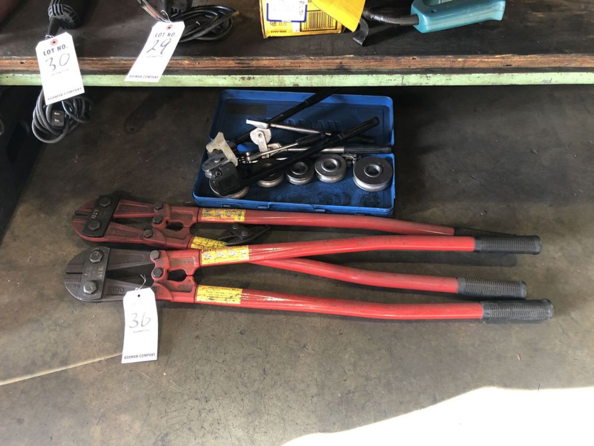 (LOT) (2) BOLT CUTTERS, TUBE BENDER SET