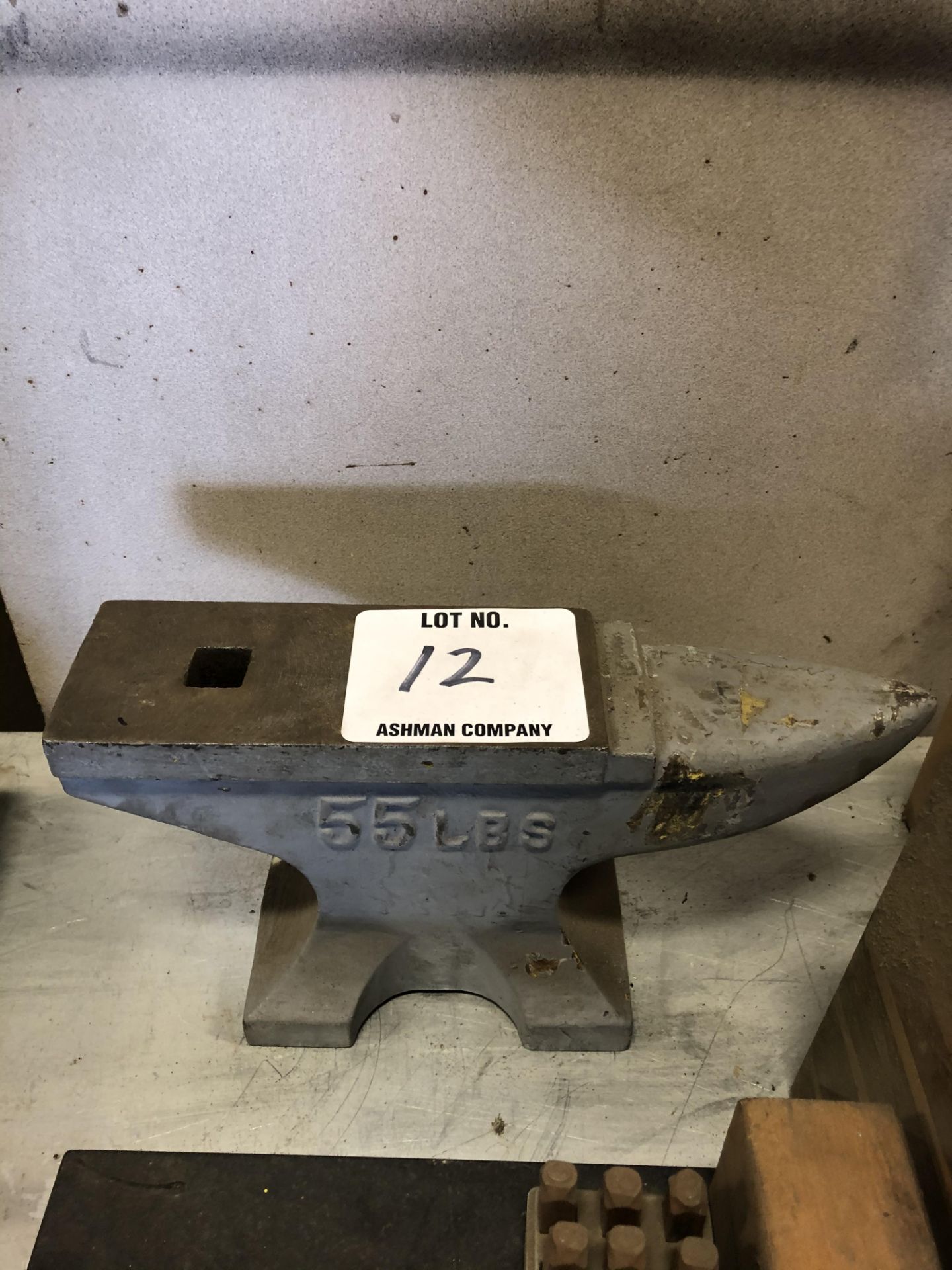 (1) 55 LB ANVIL