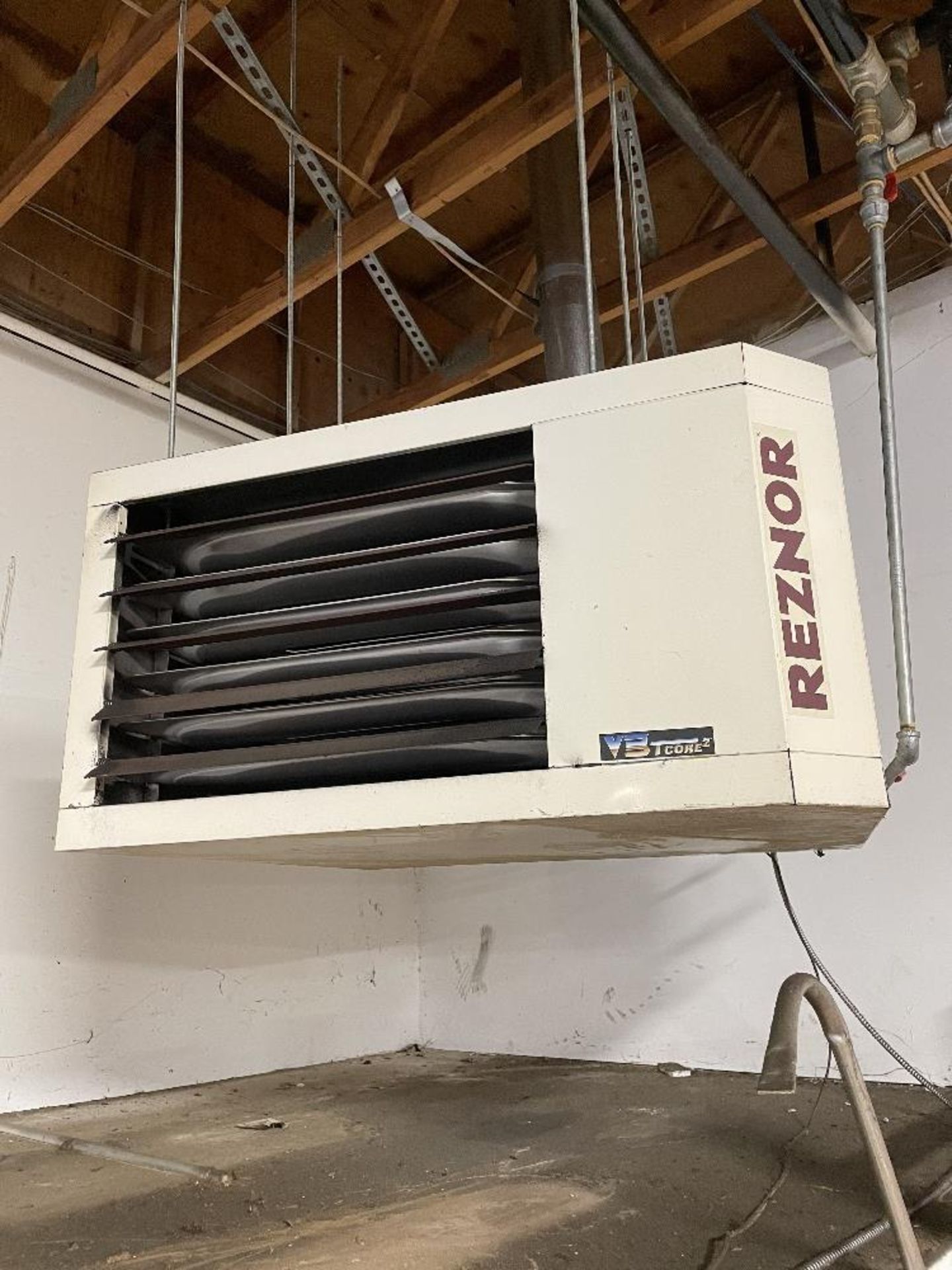 REZNOR V3 TCORE2 GAS SHOP HEATER