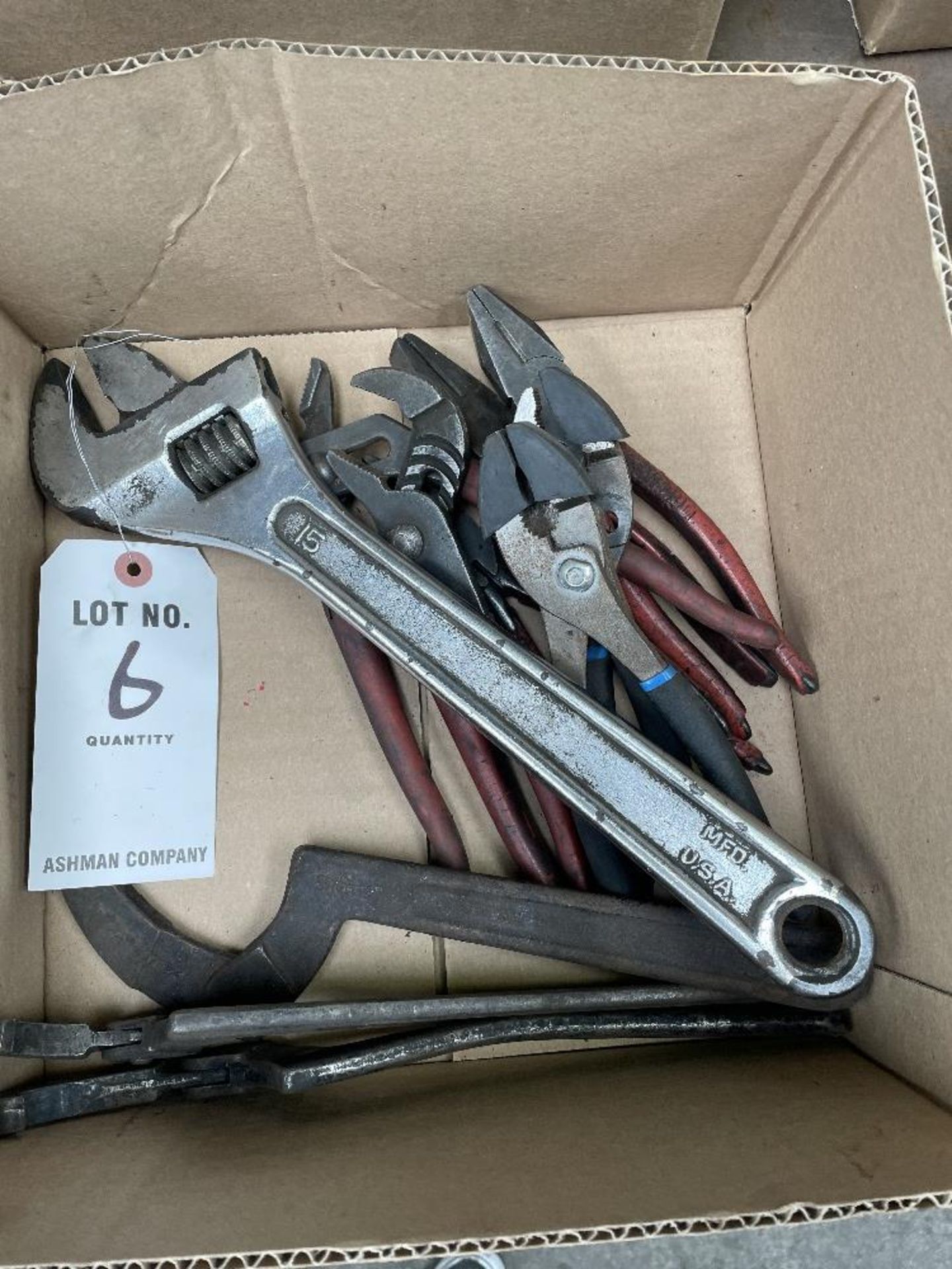 (LOT) MISC PLIERS, CRESCENT WRENCH