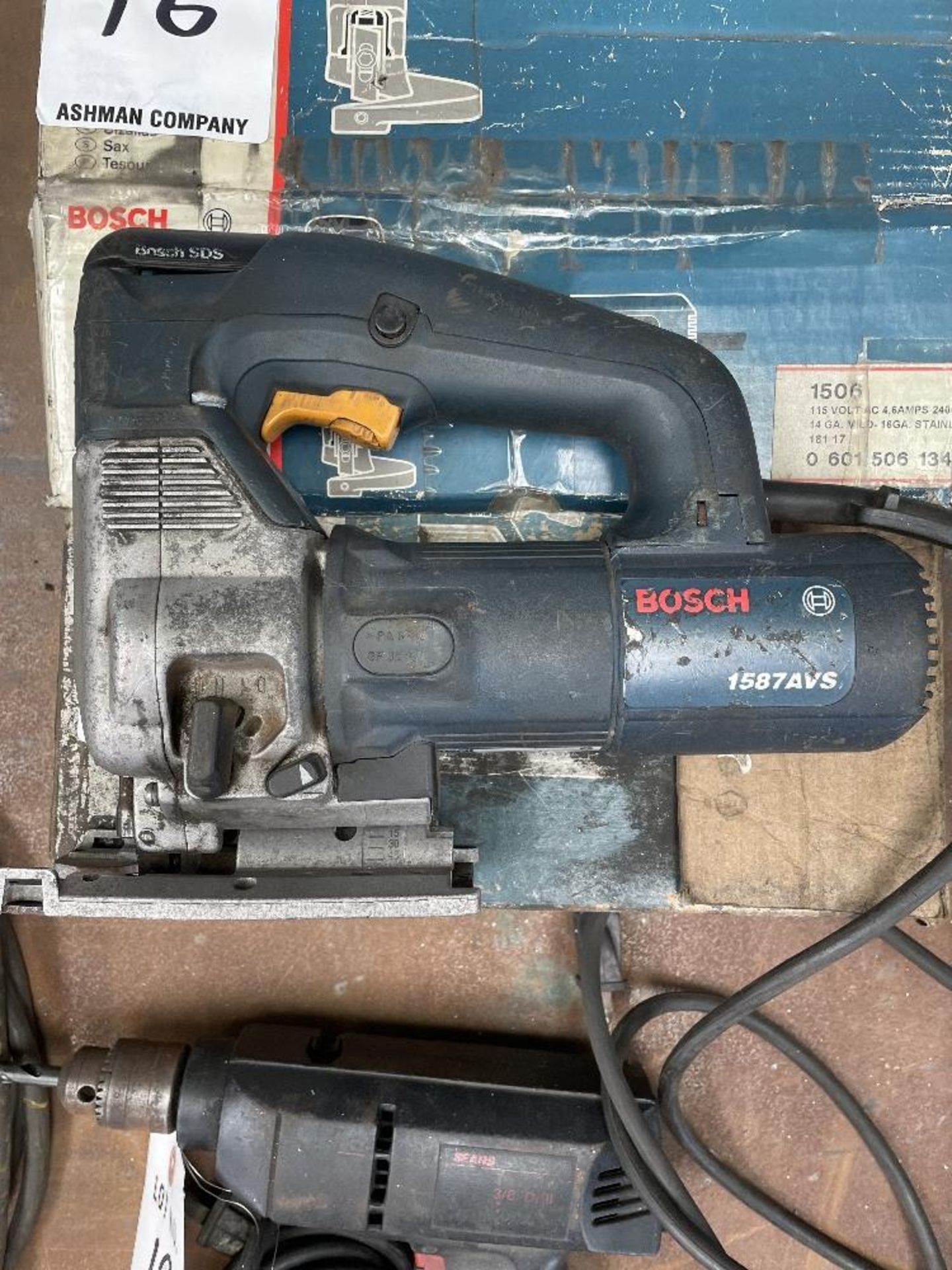 (1) BOSCH 1587AVS JIGSAW