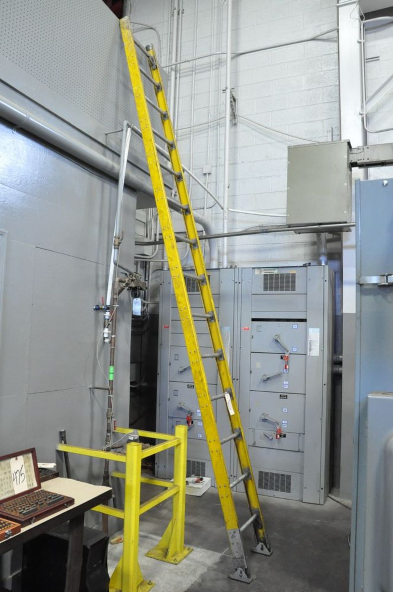 14' Single Section of Fiberglass Extension Ladder