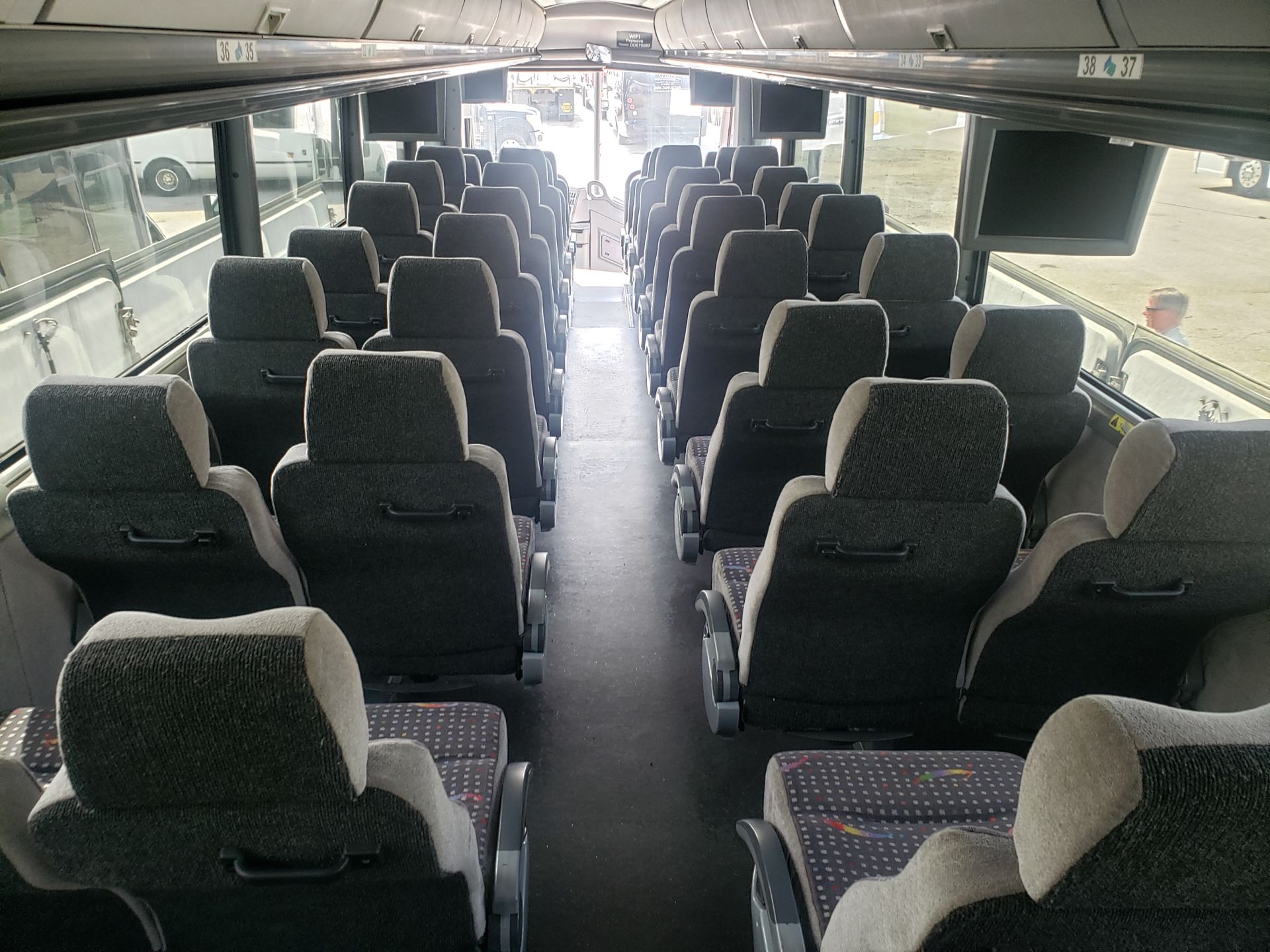 2010 MCI J4500 56-Pass Kneeling Coach Bus - Image 12 of 16
