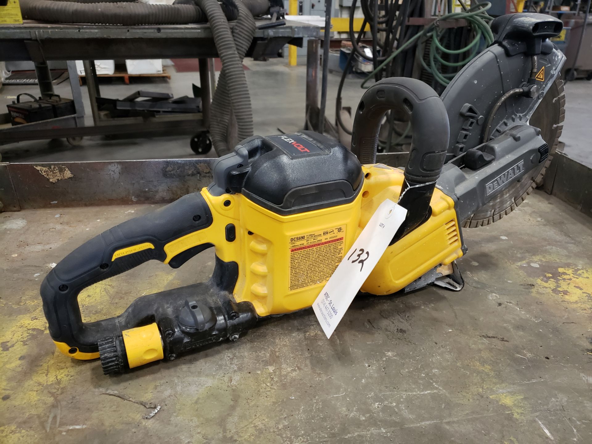 DeWalt DCS690 Cordless Cut-Off Saw - Image 2 of 3