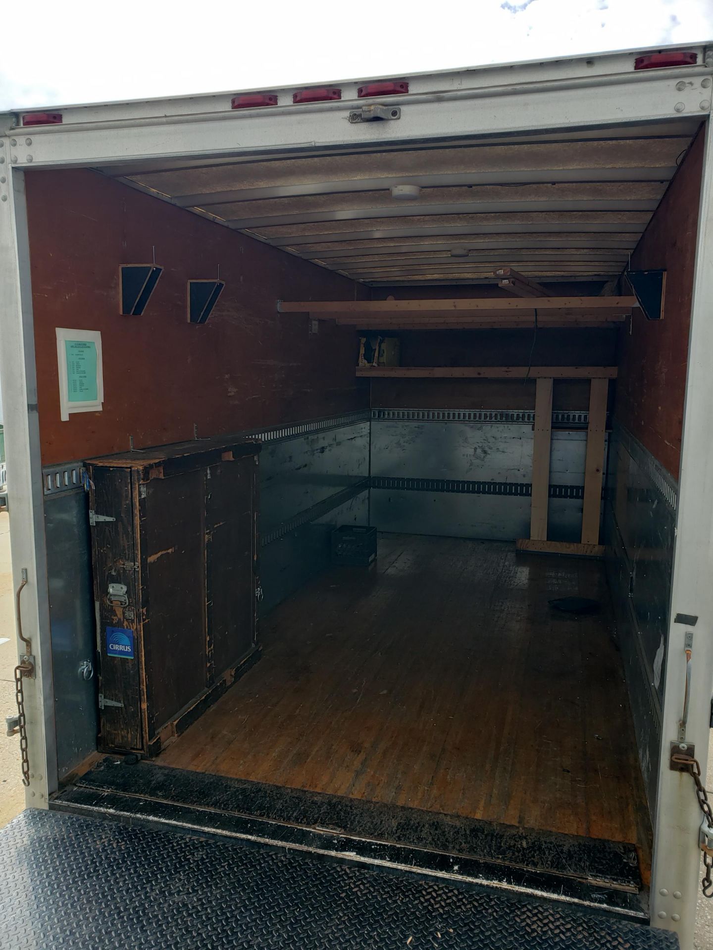 2002 Ford F550 XL Super Duty Box Truck - Image 10 of 15