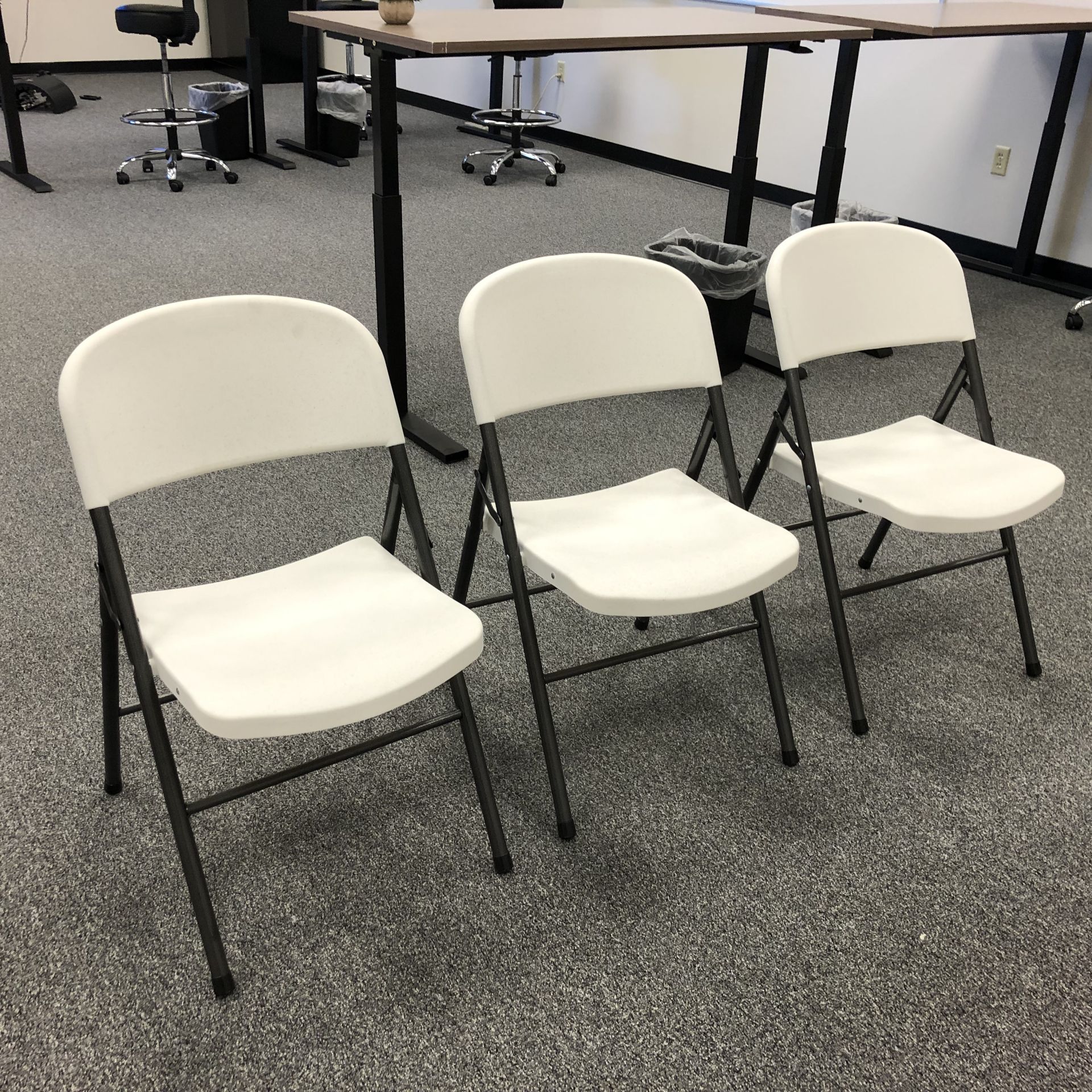 5 PCS OF CHAIRS