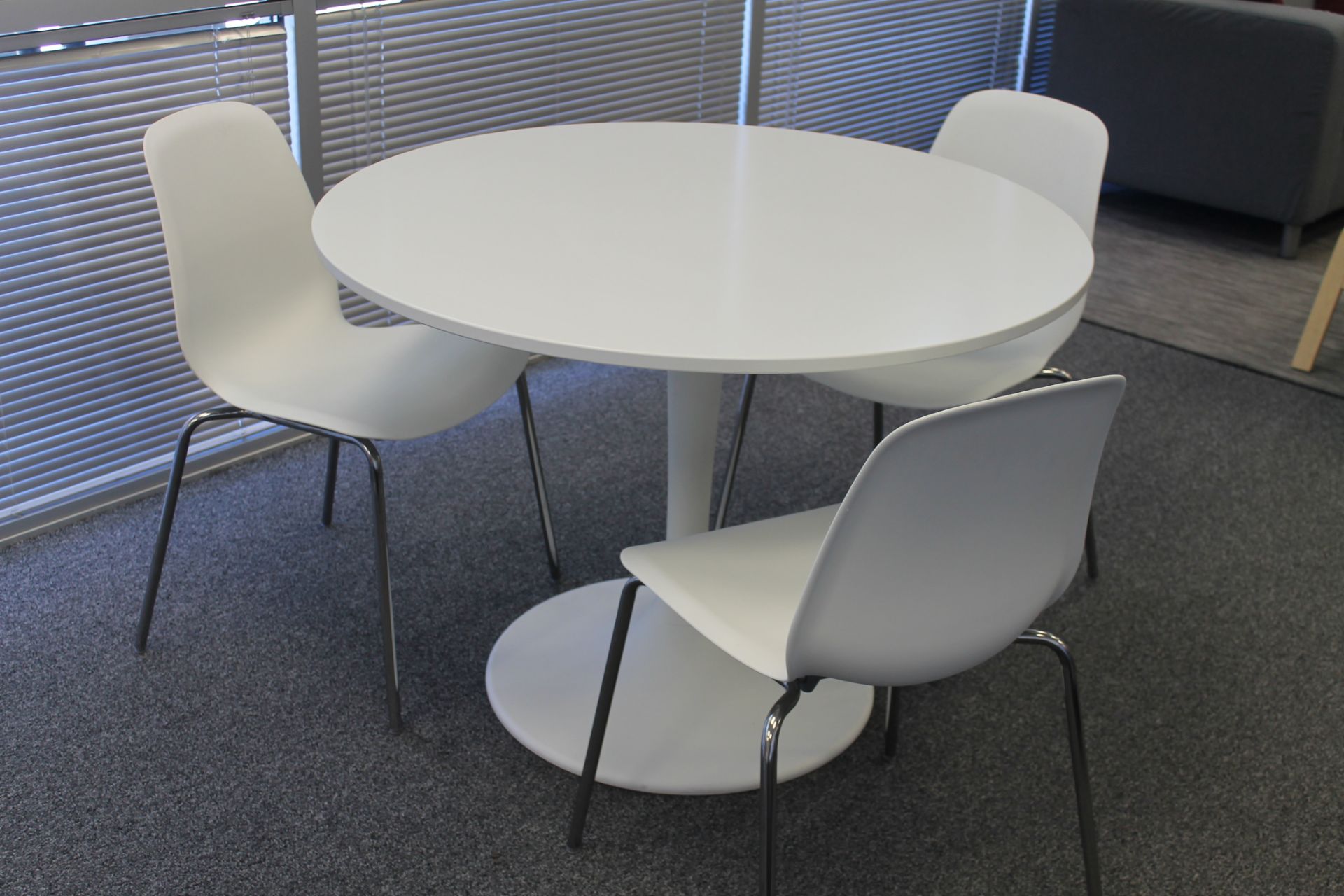 ROUND CAFE TABLE WITH 3 CHAIRS