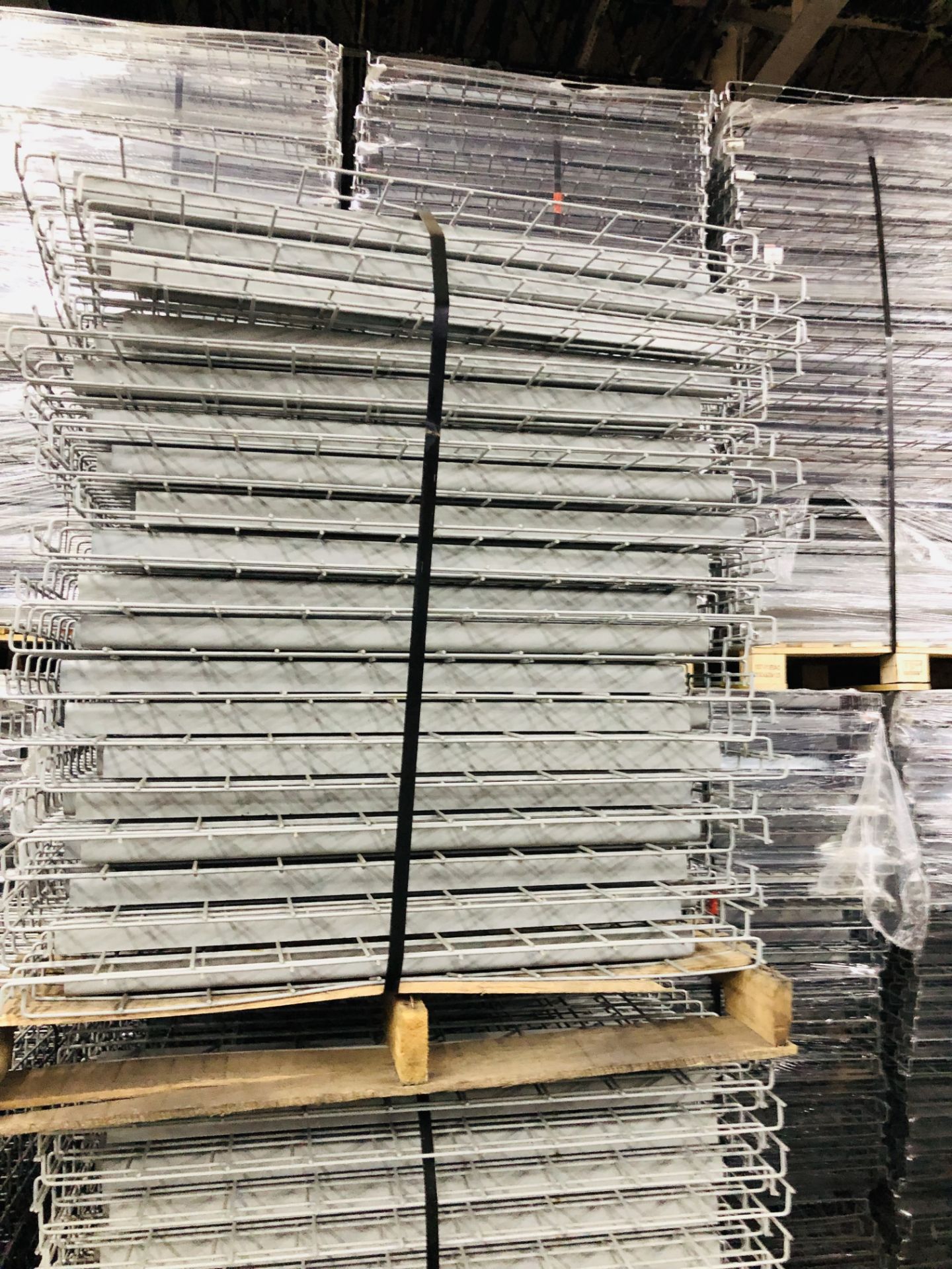 USED 80 PCS OF STANDARD 48" X 46" WIREDECK