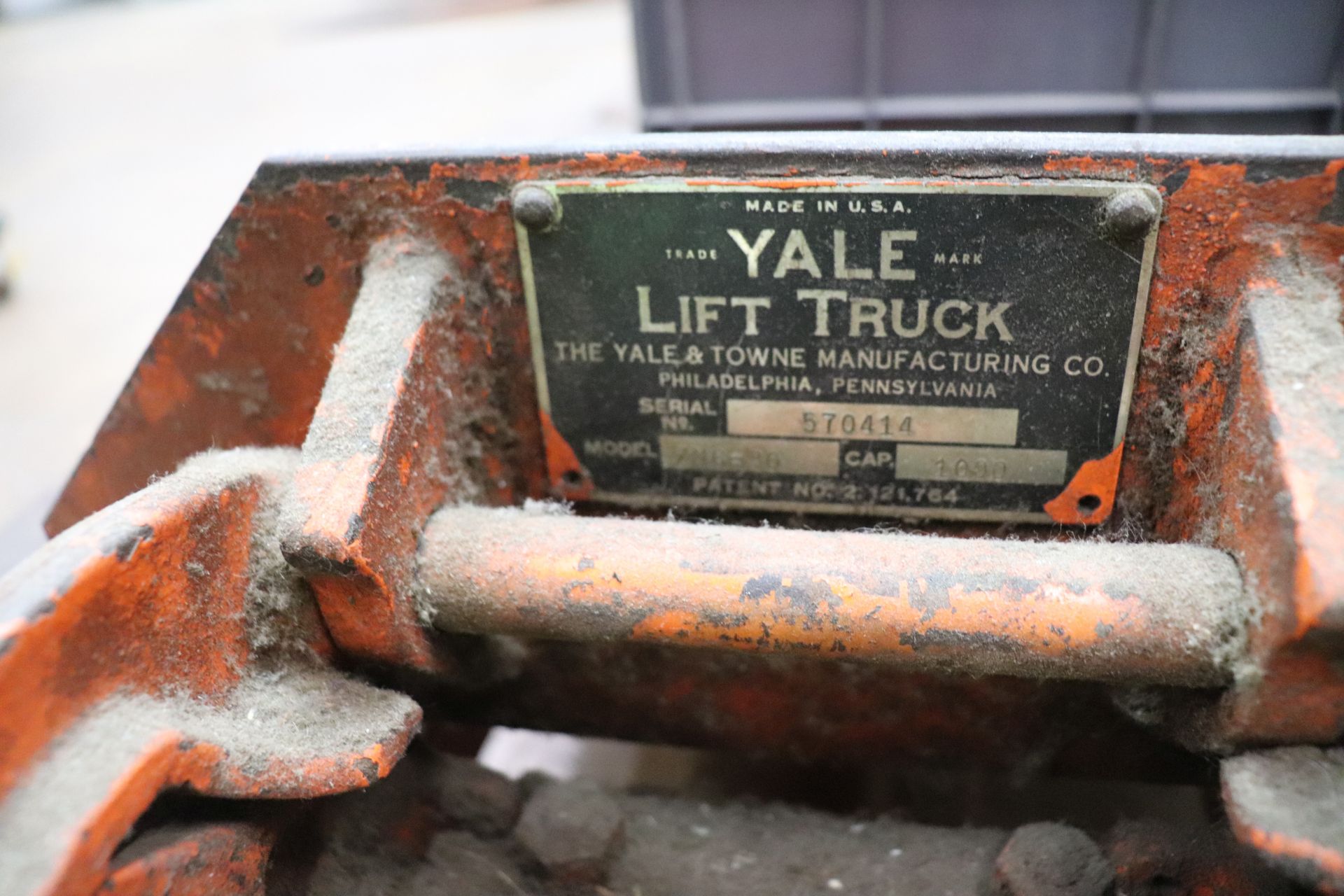 Yale lift truck, model ZN6-30, 1,000 lb capacity - Image 2 of 2