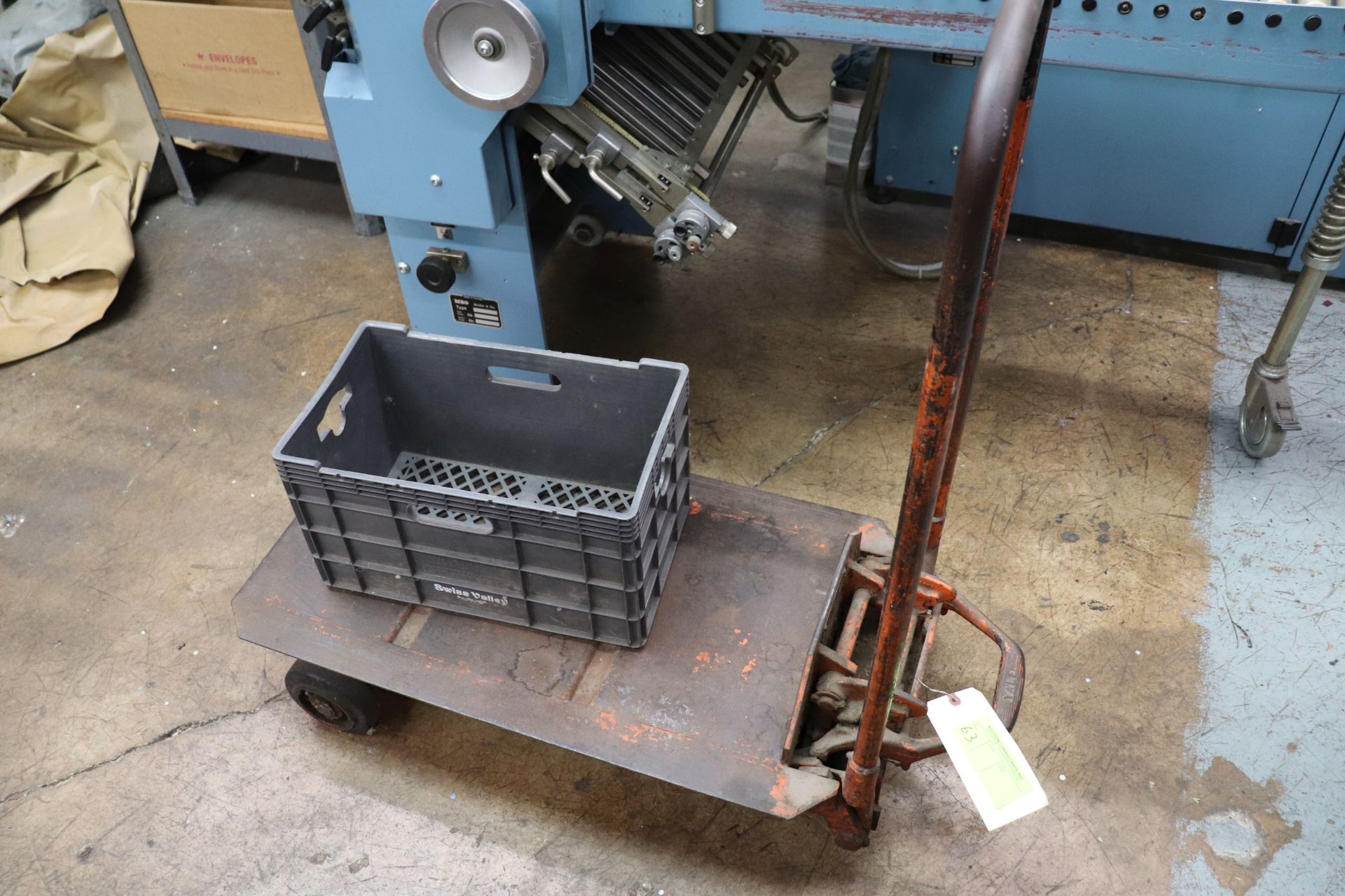 Yale lift truck, model ZN6-30, 1,000 lb capacity