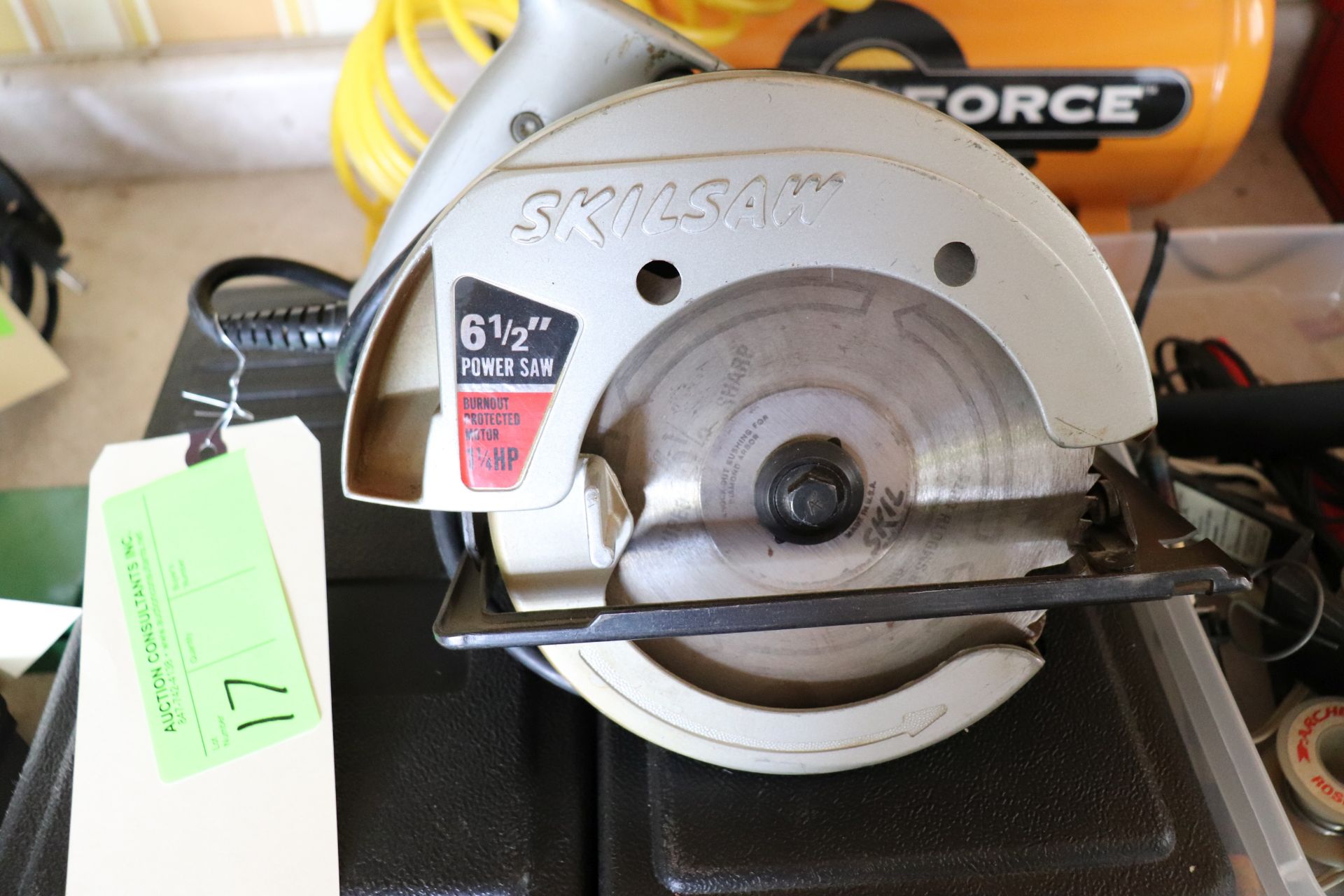 Skilsaw 6-1/2" power saw